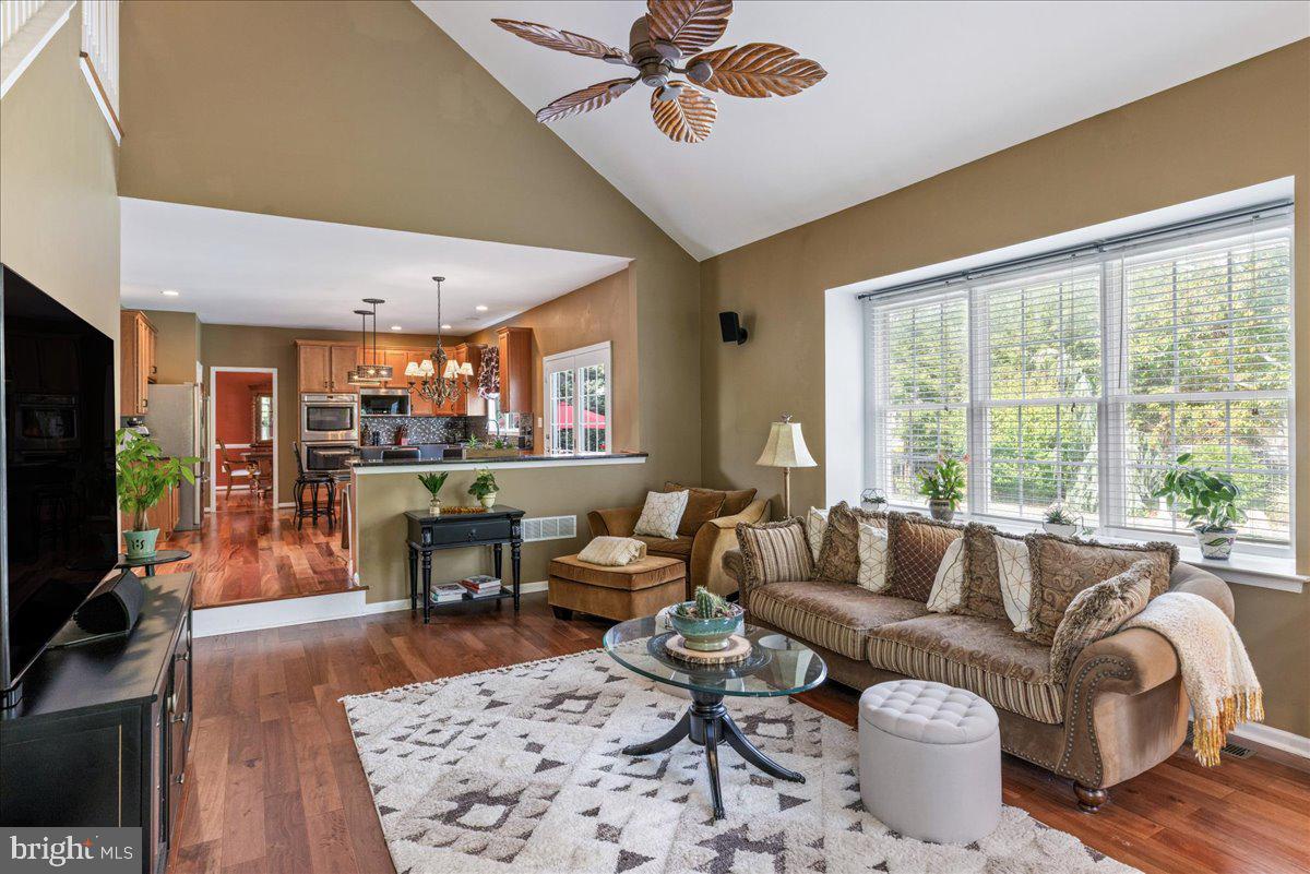 BUCKINGHAM FOREST - Residential