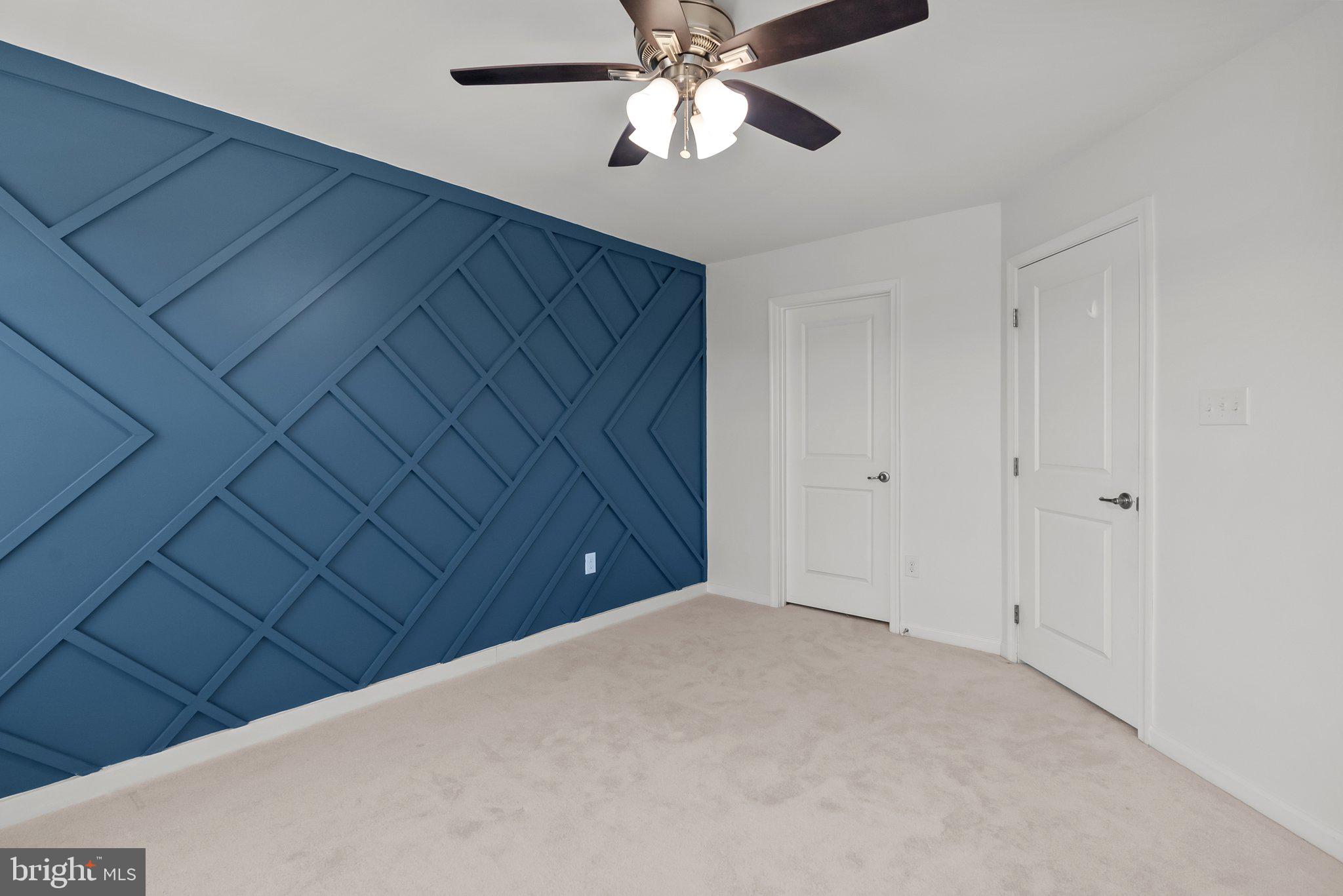 MONTGOMERY SQUARE - Residential