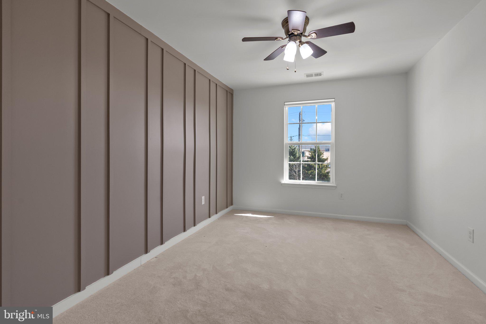 MONTGOMERY SQUARE - Residential