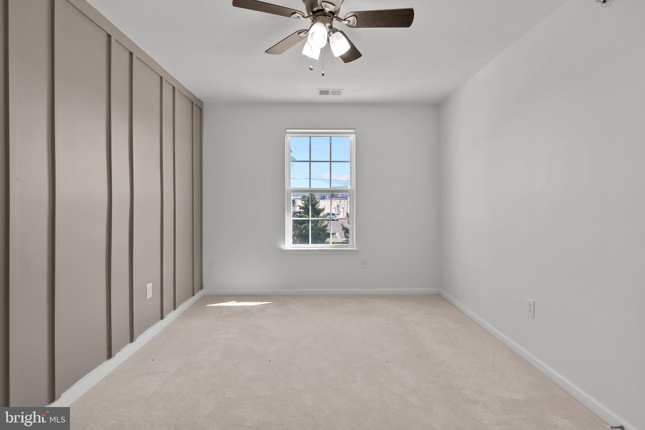 MONTGOMERY SQUARE - Residential