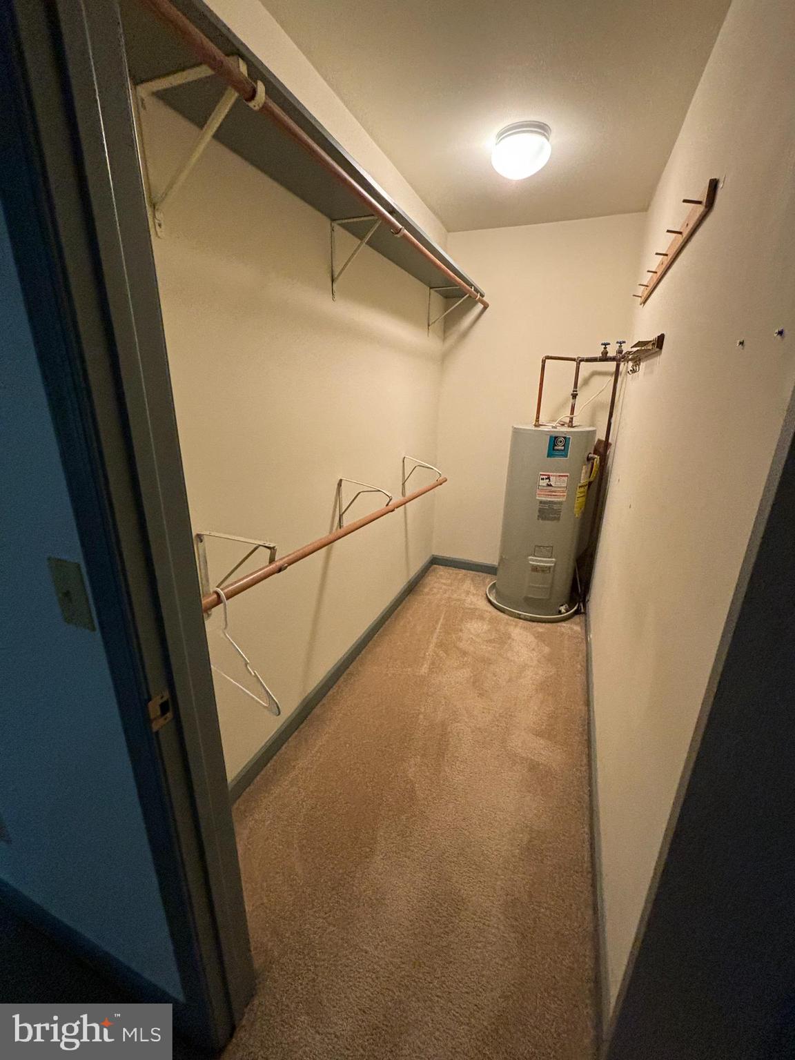 BEECHWOOD - Residential Lease