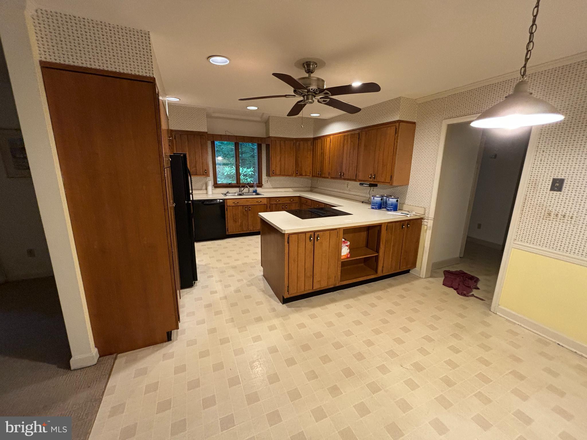 BEECHWOOD - Residential Lease