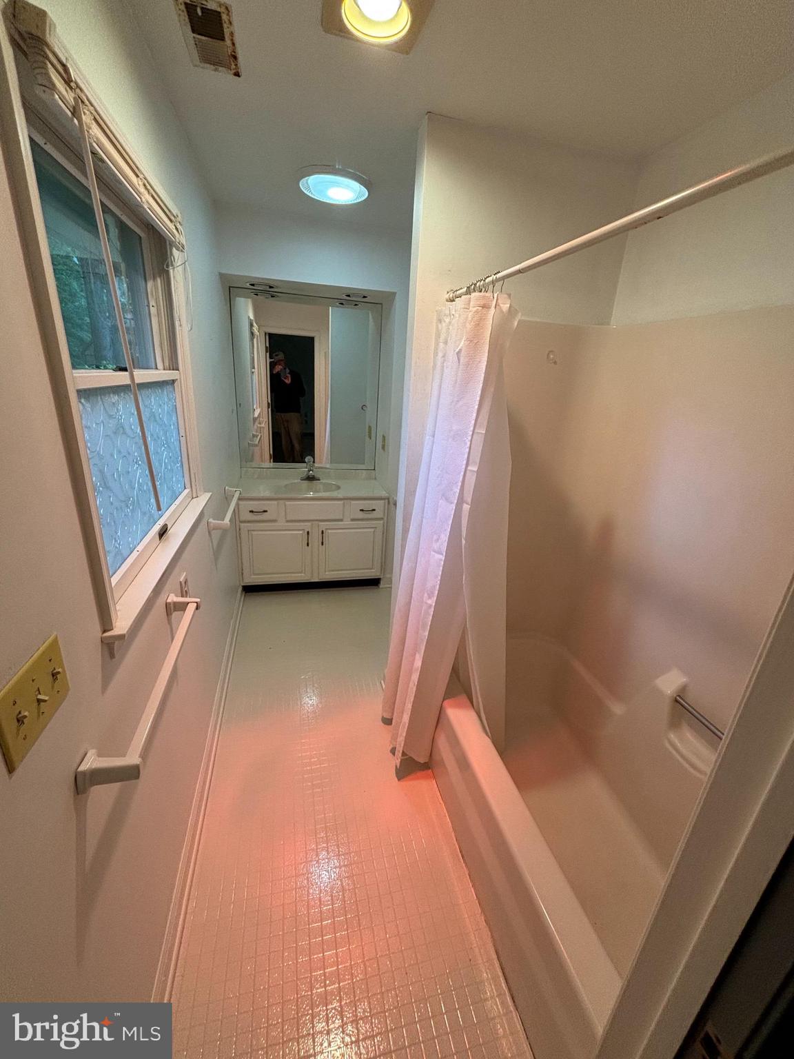 BEECHWOOD - Residential Lease