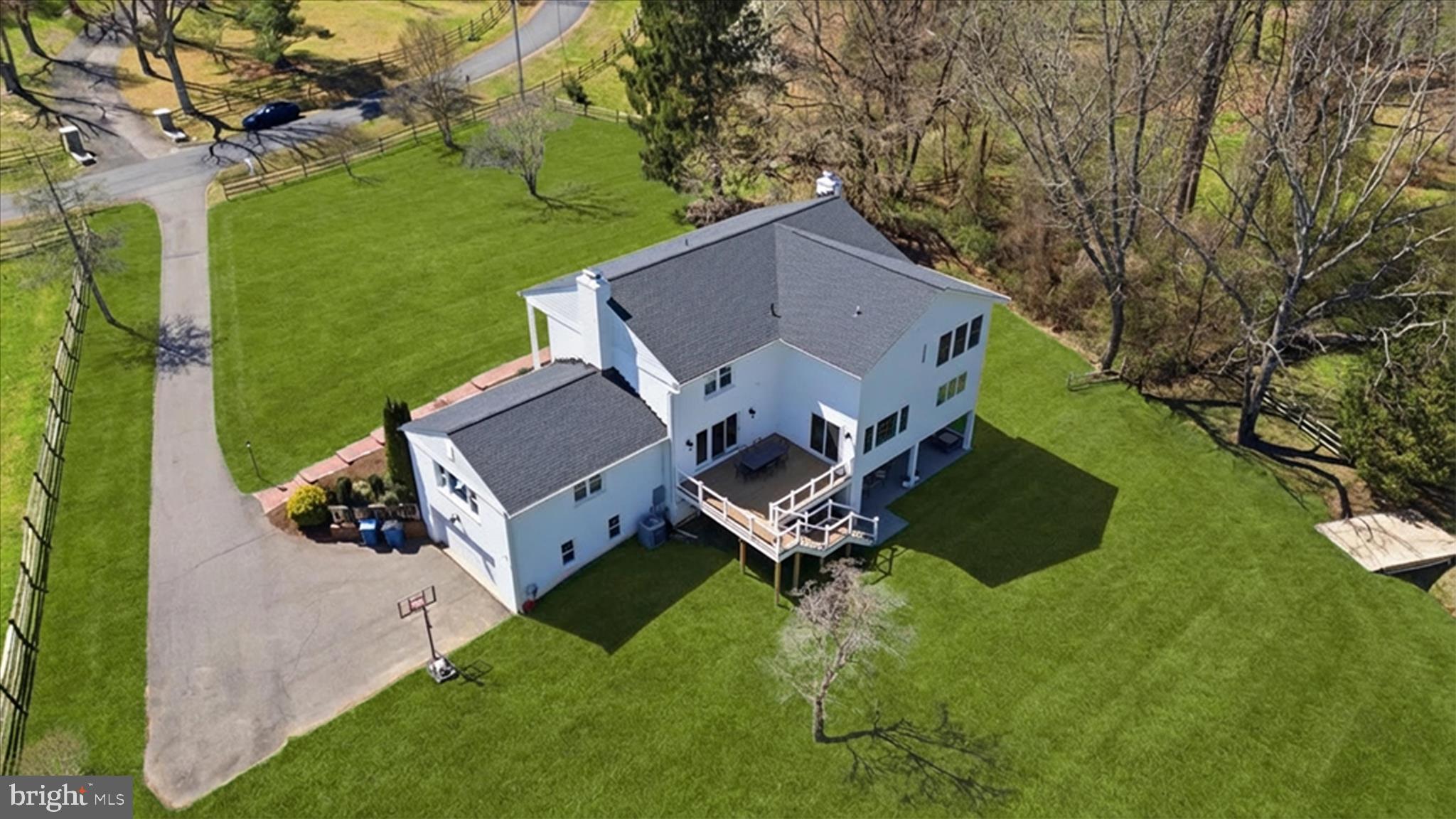 THE CHASE - Residential