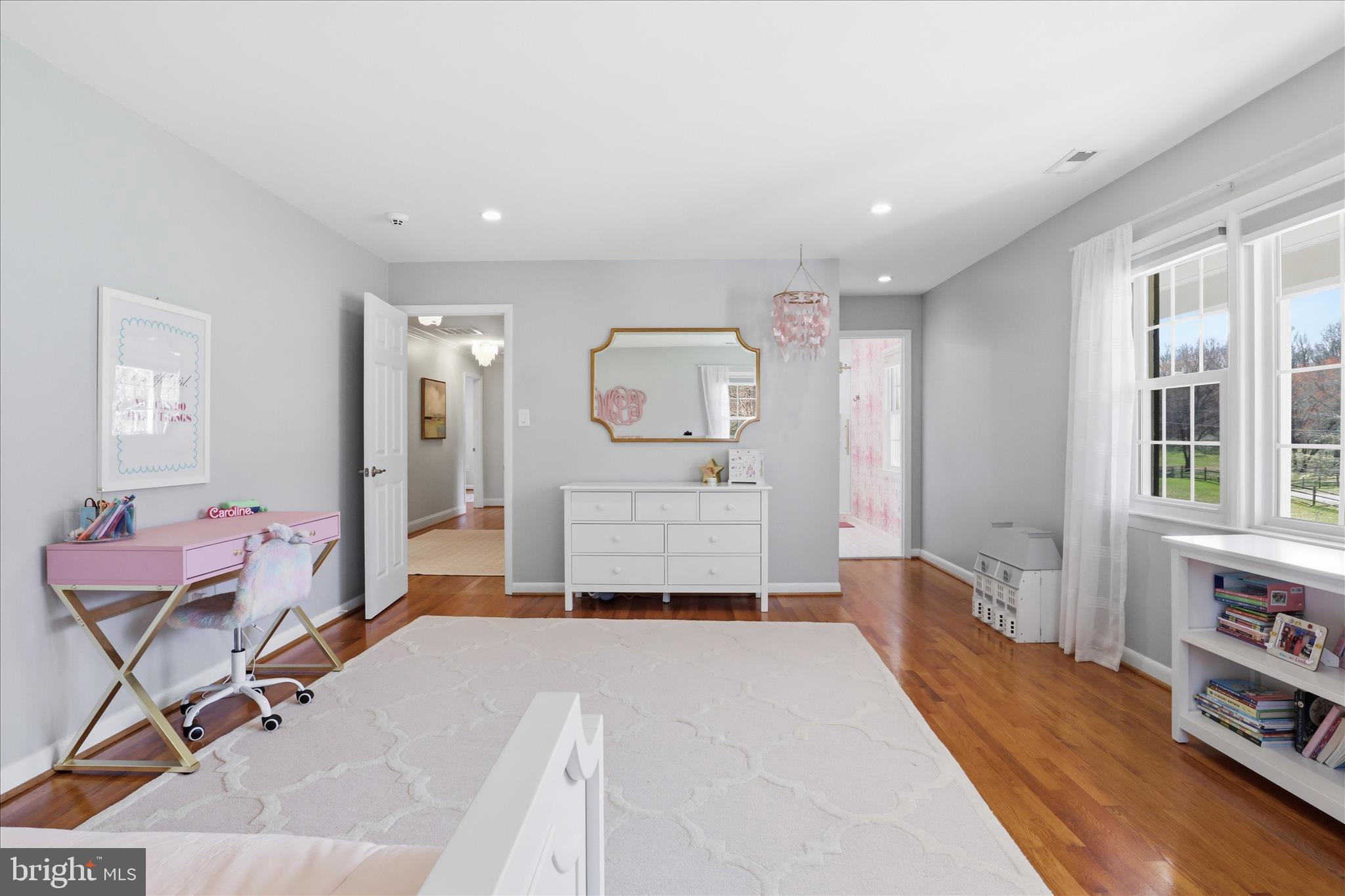 THE CHASE - Residential