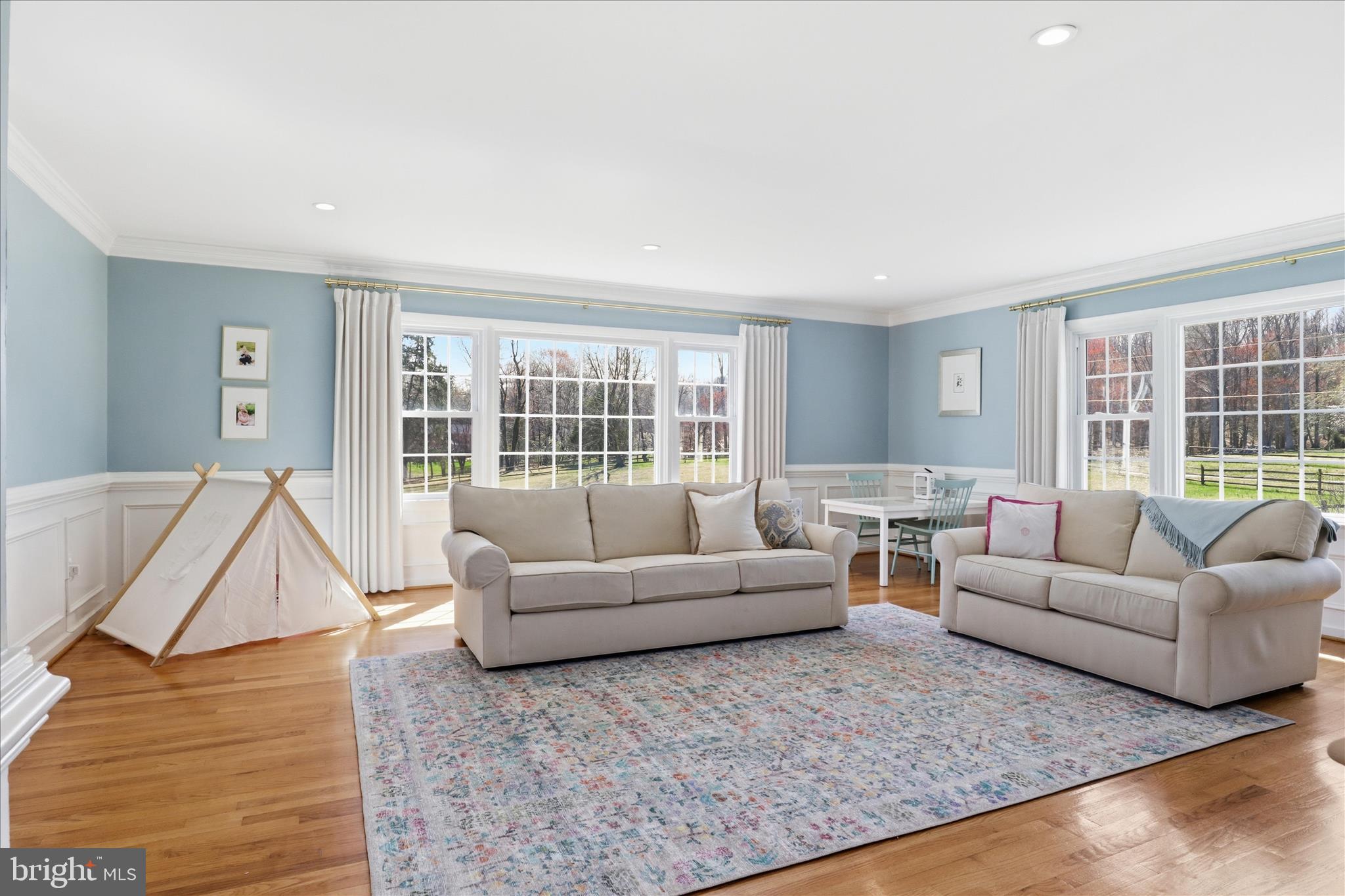 THE CHASE - Residential