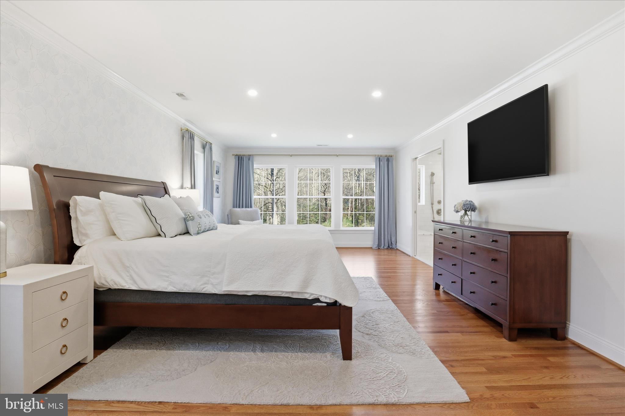 THE CHASE - Residential