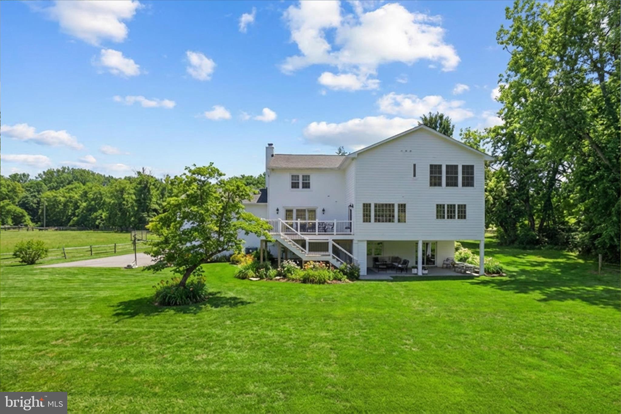 THE CHASE - Residential