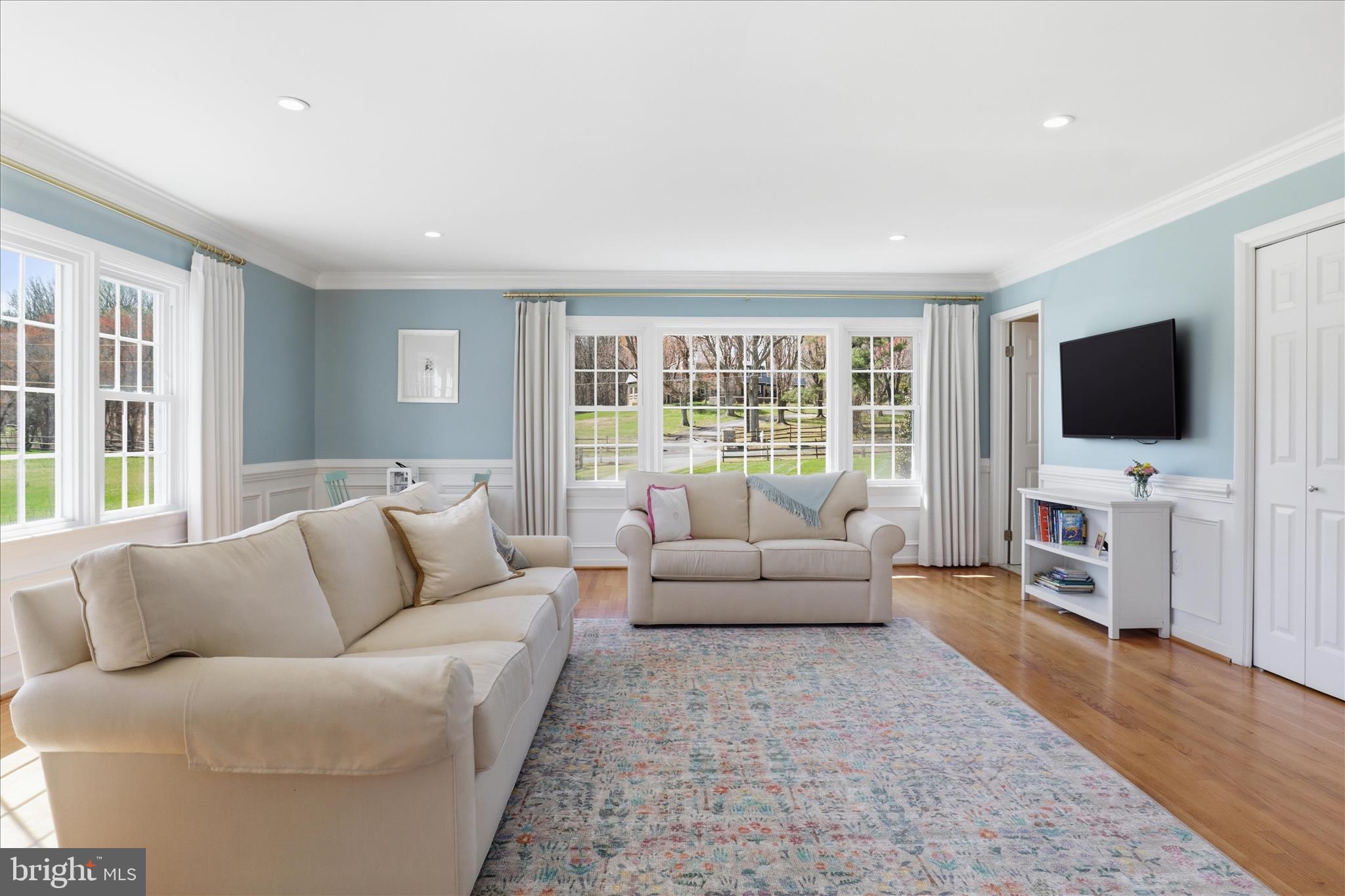 THE CHASE - Residential