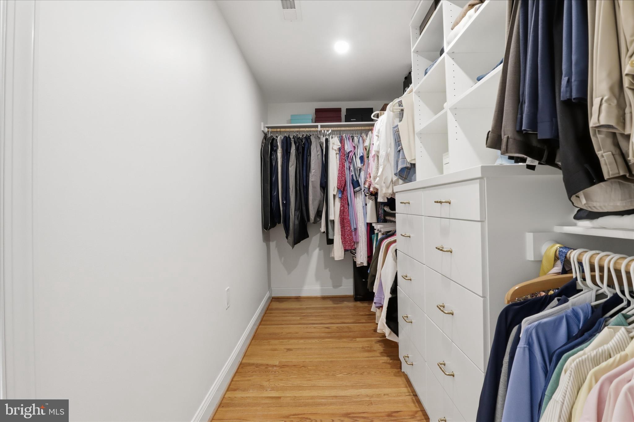 THE CHASE - Residential