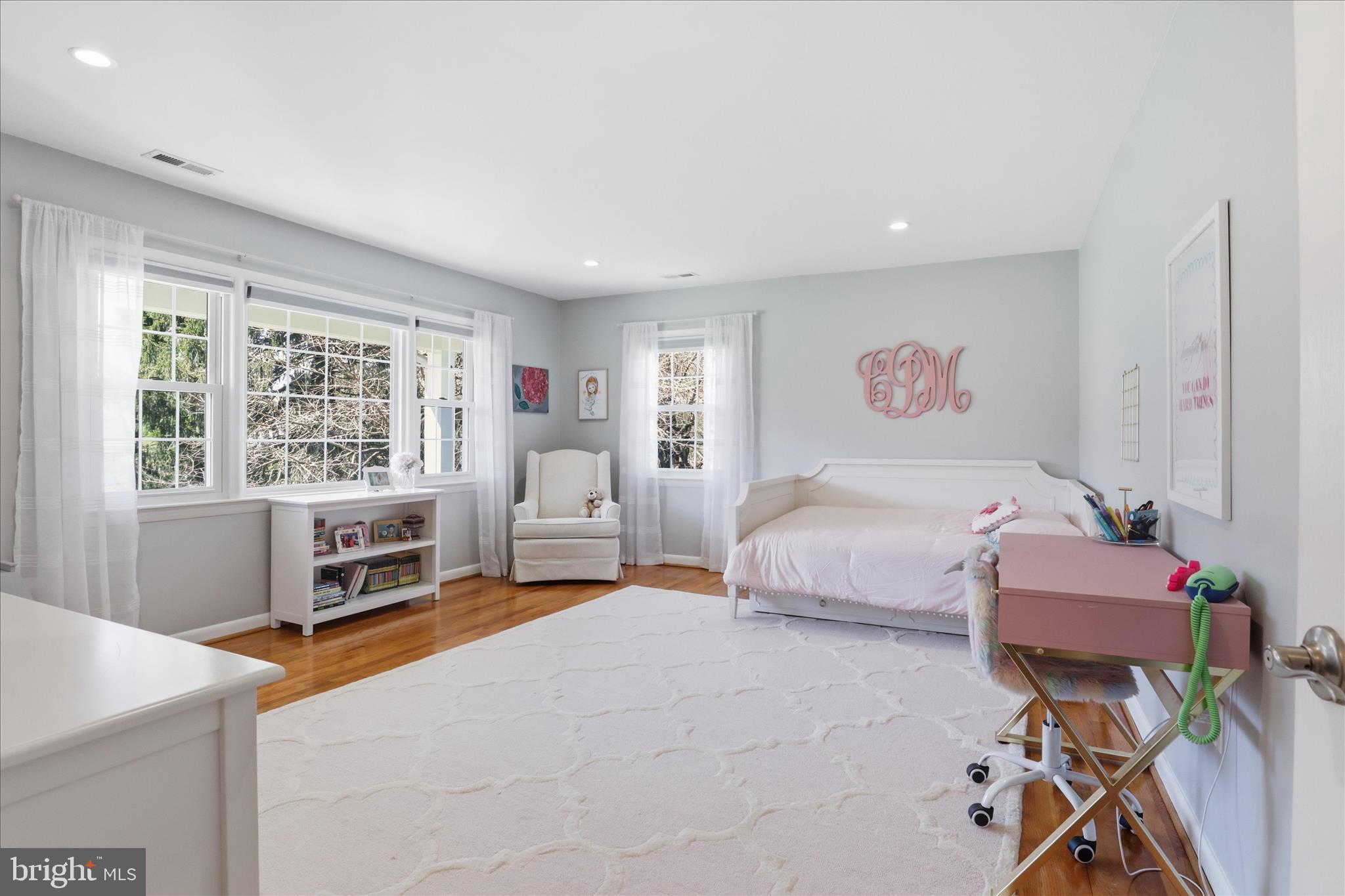 THE CHASE - Residential