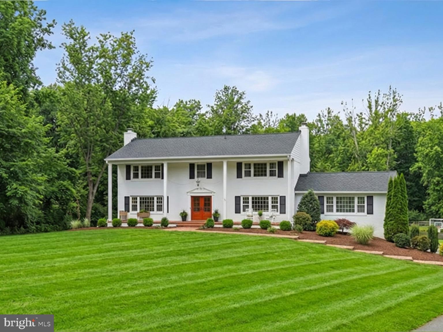 THE CHASE - Residential