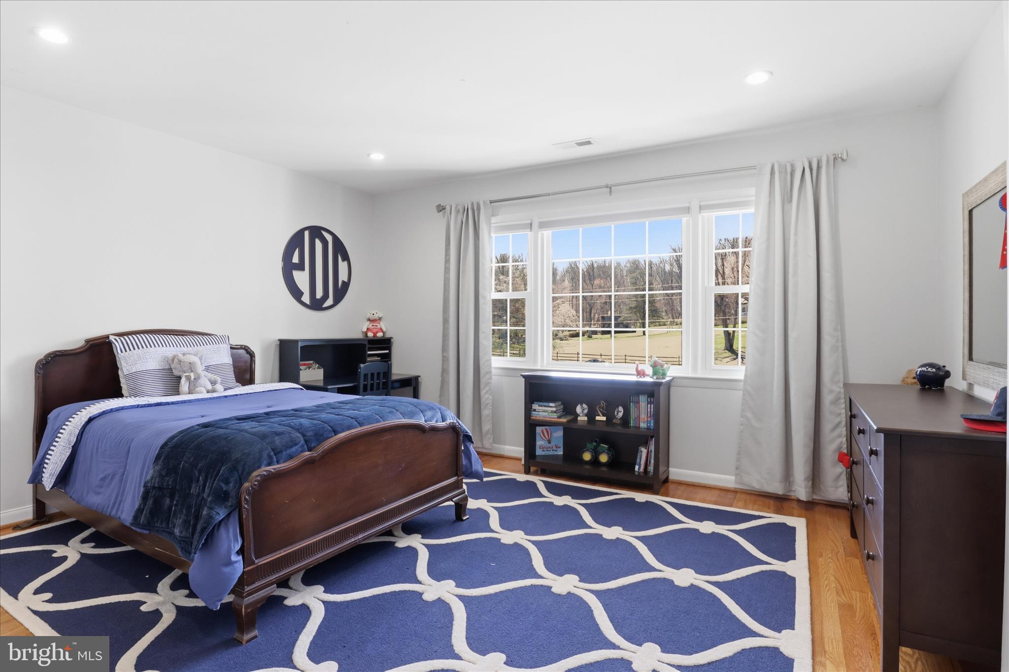 THE CHASE - Residential