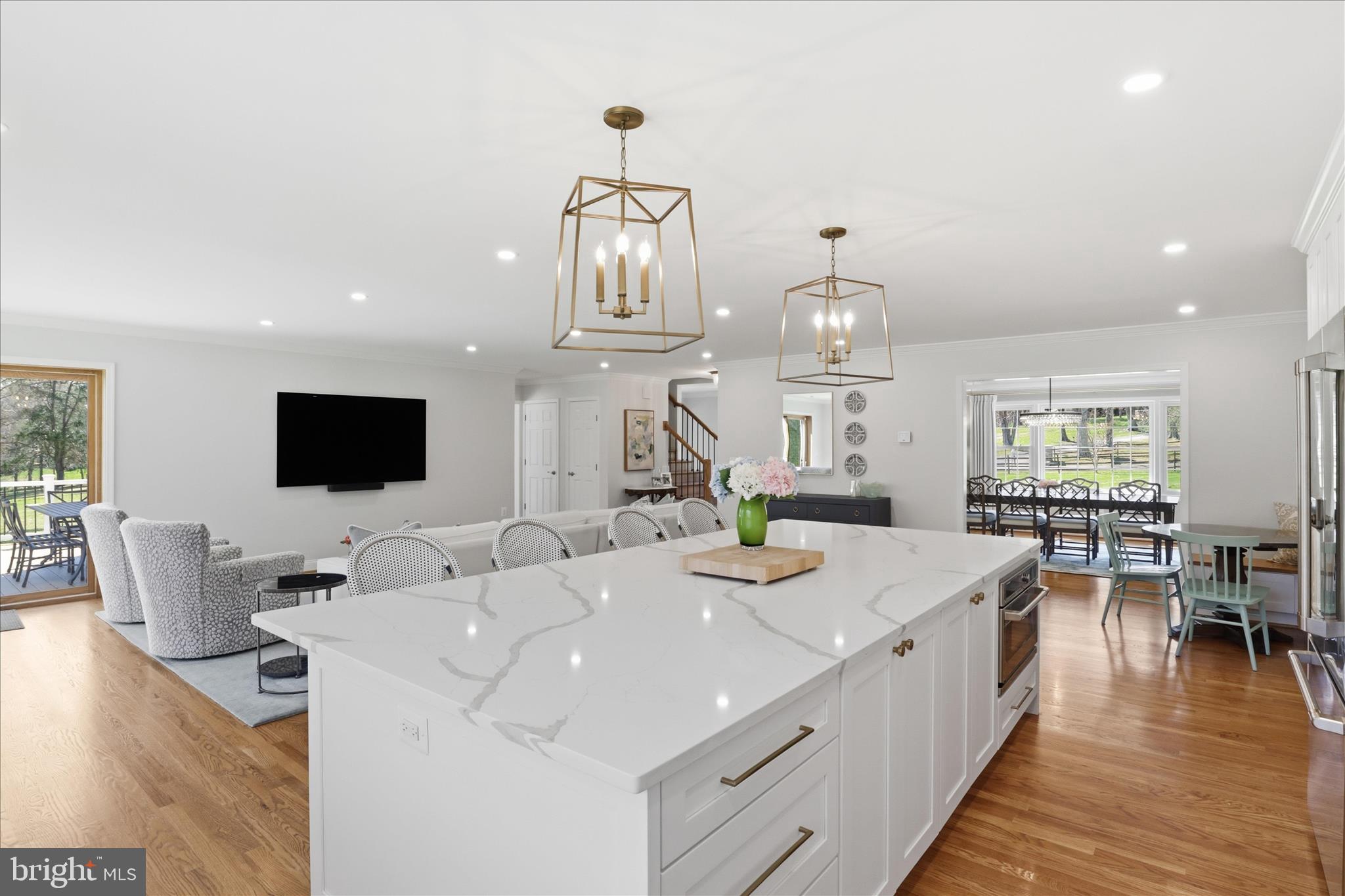 THE CHASE - Residential