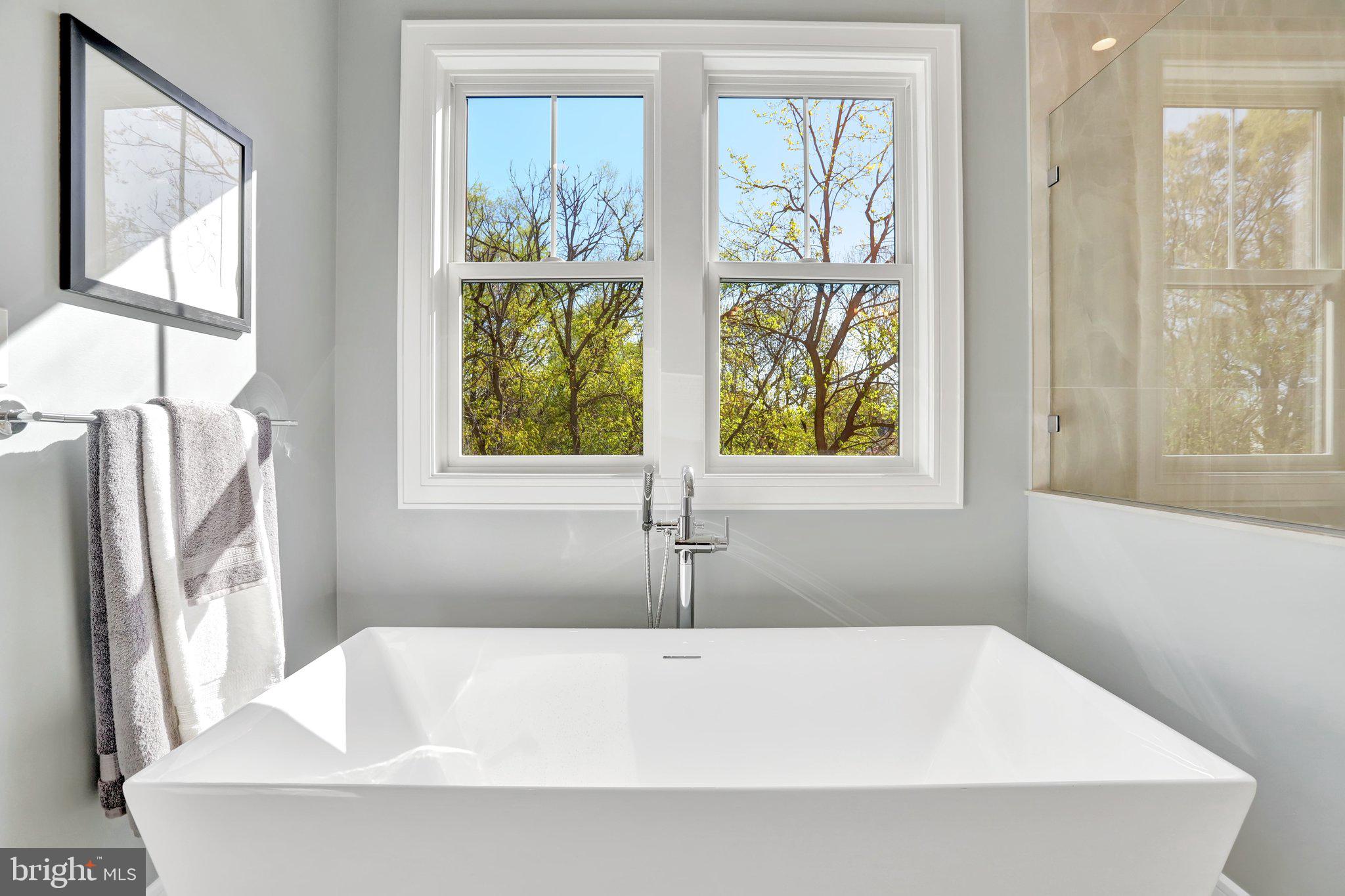 GLENCARLYN - Residential