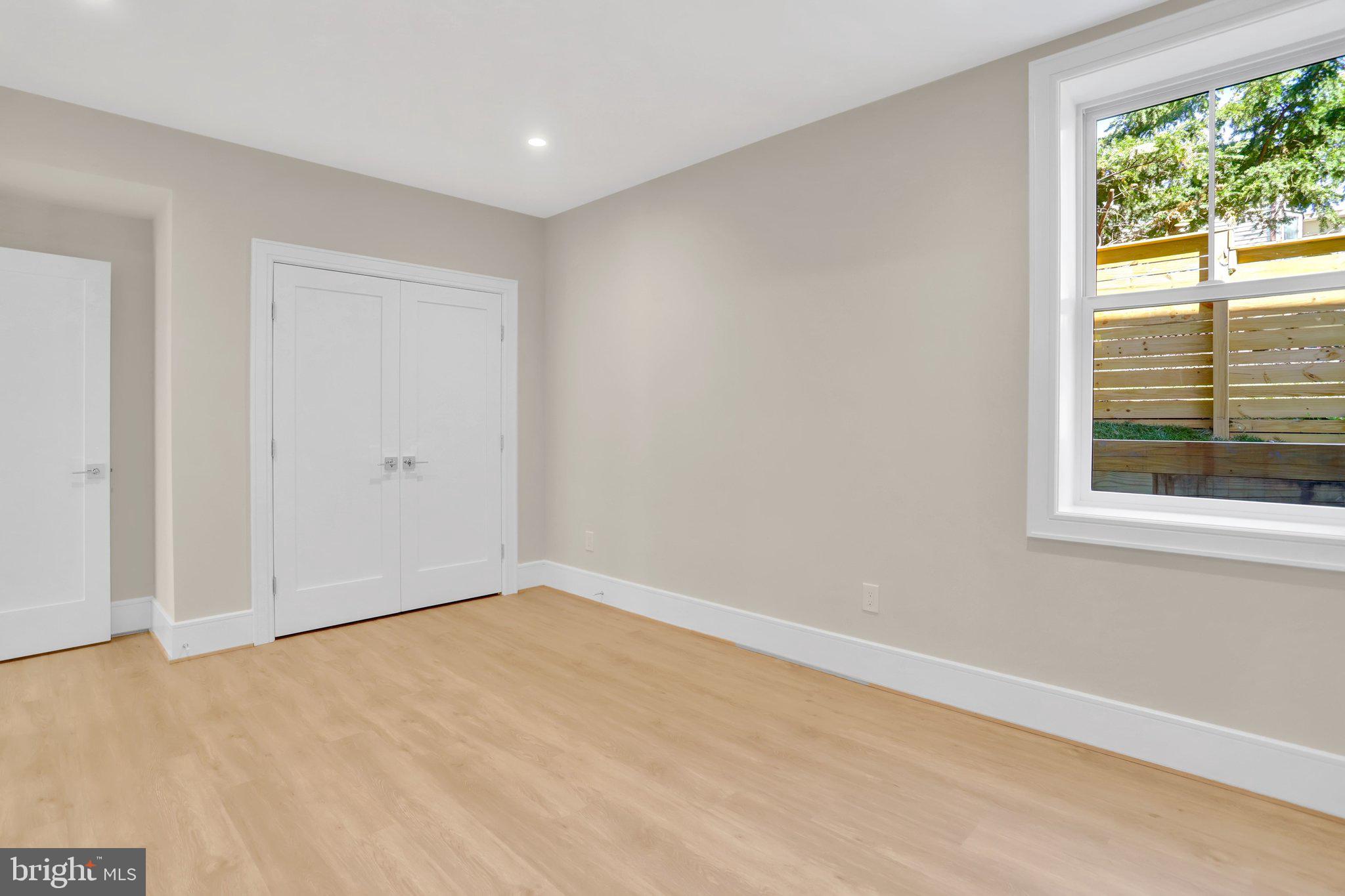 GLENCARLYN - Residential