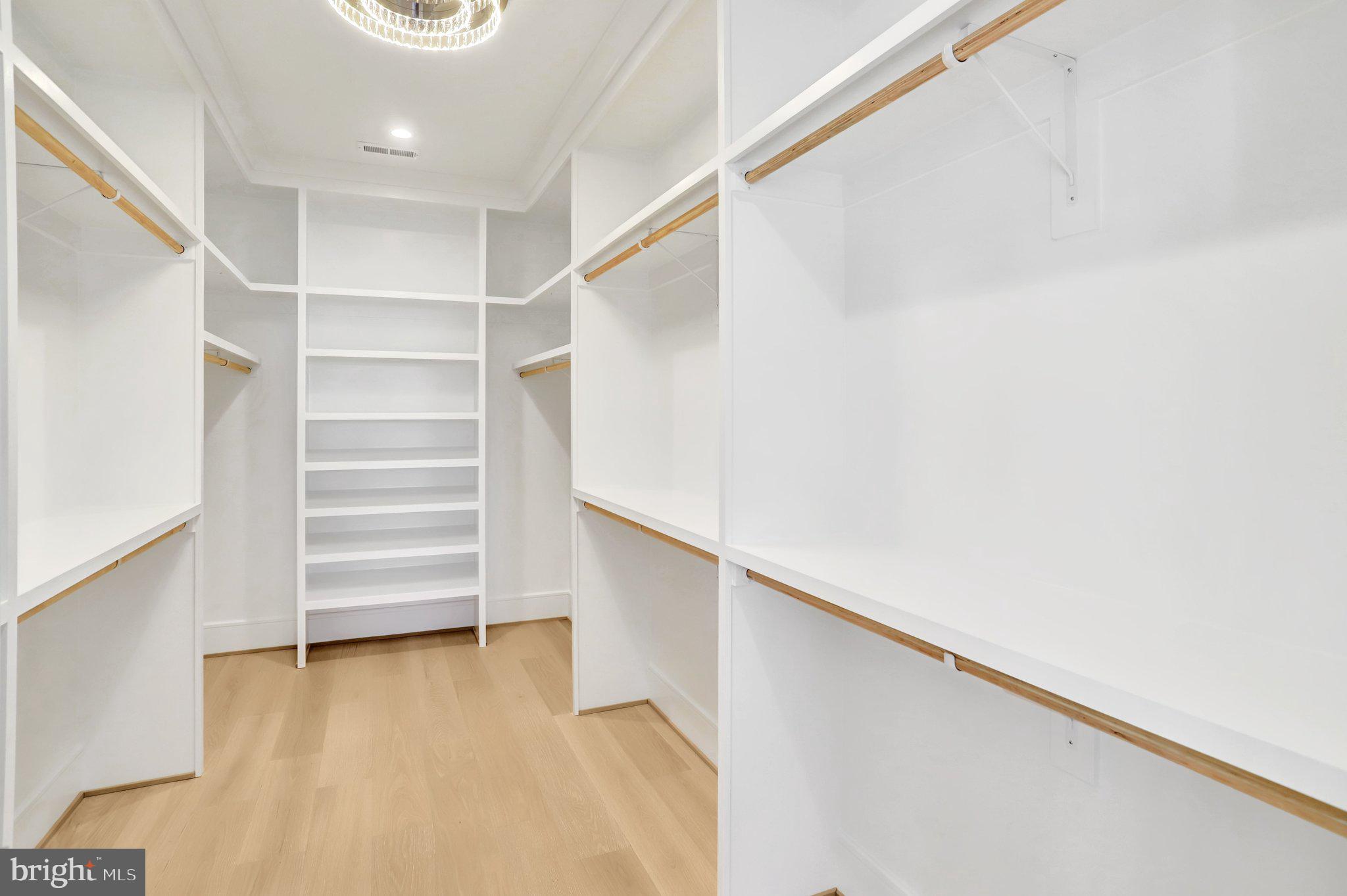 GLENCARLYN - Residential