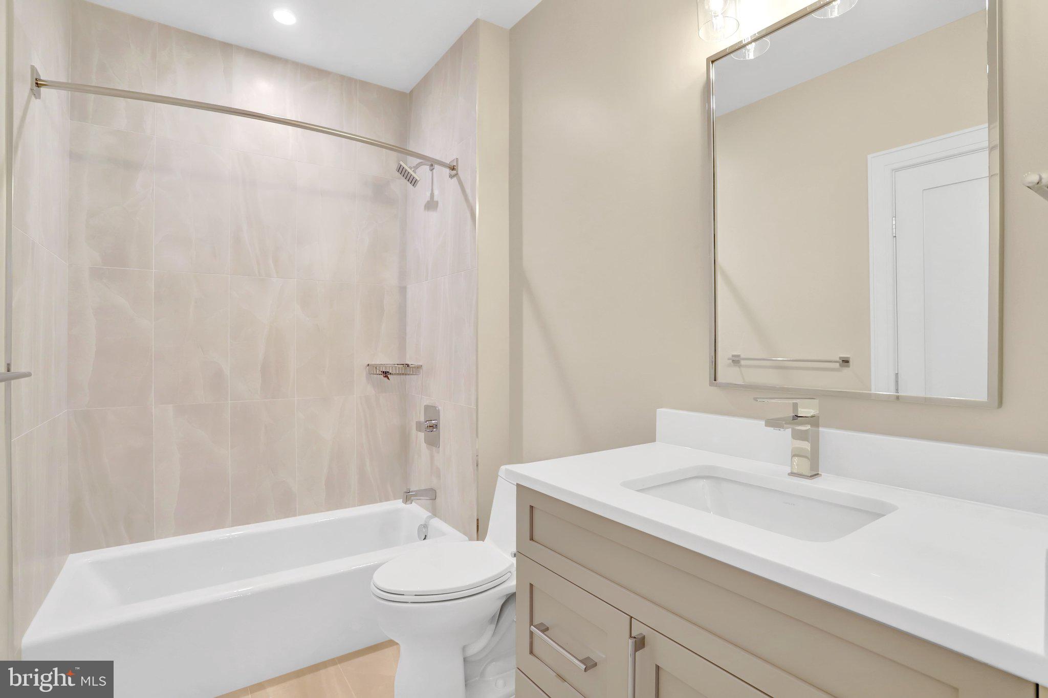 GLENCARLYN - Residential