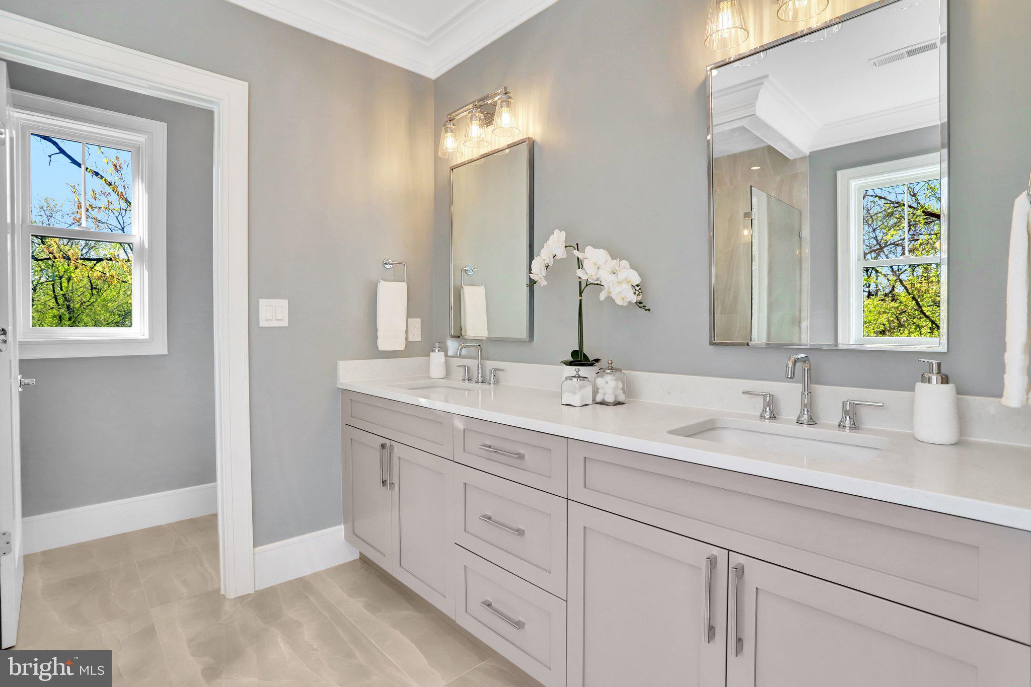 GLENCARLYN - Residential