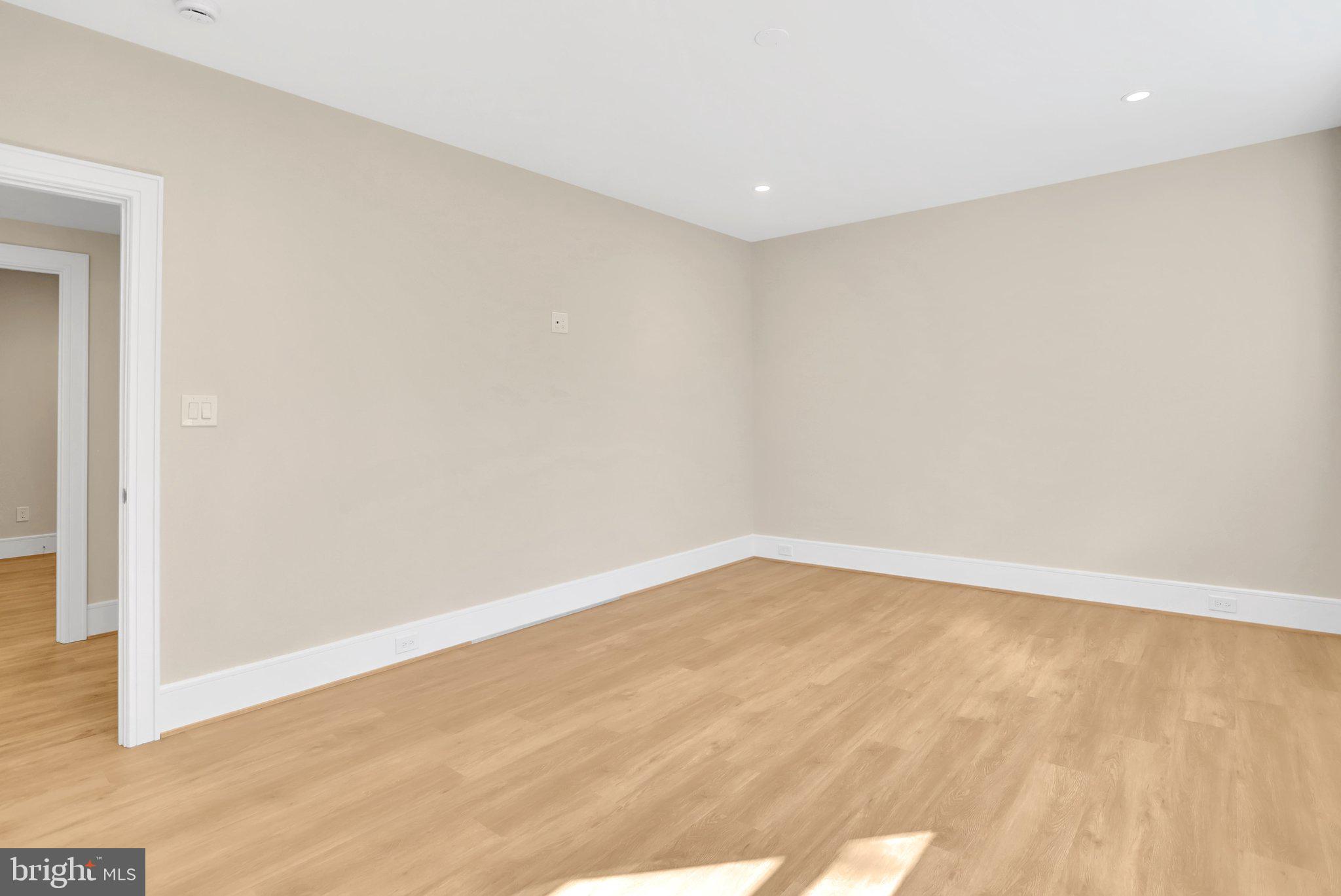 GLENCARLYN - Residential