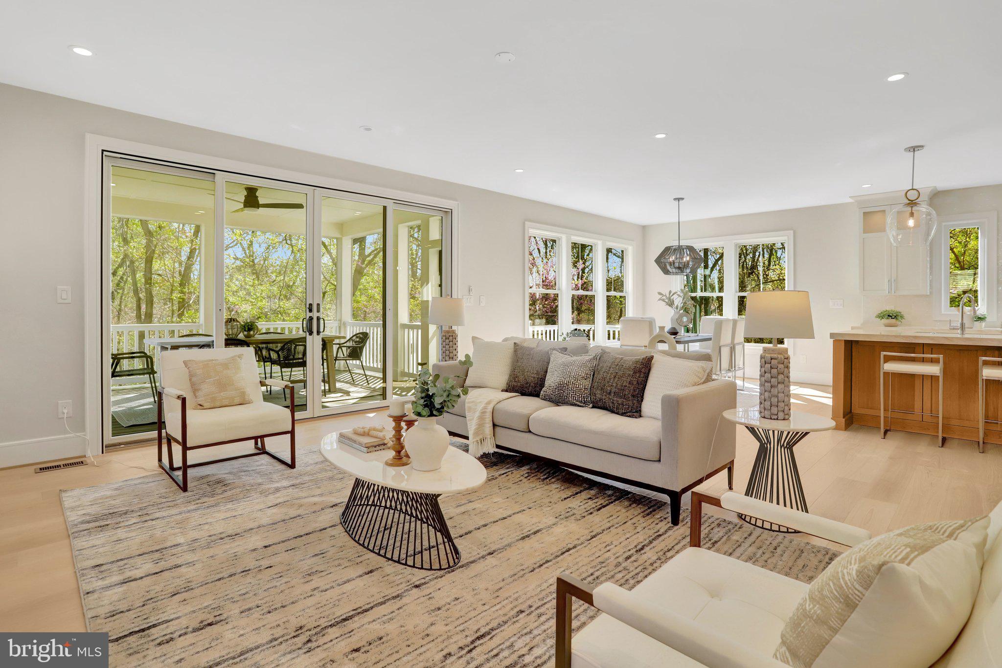 GLENCARLYN - Residential