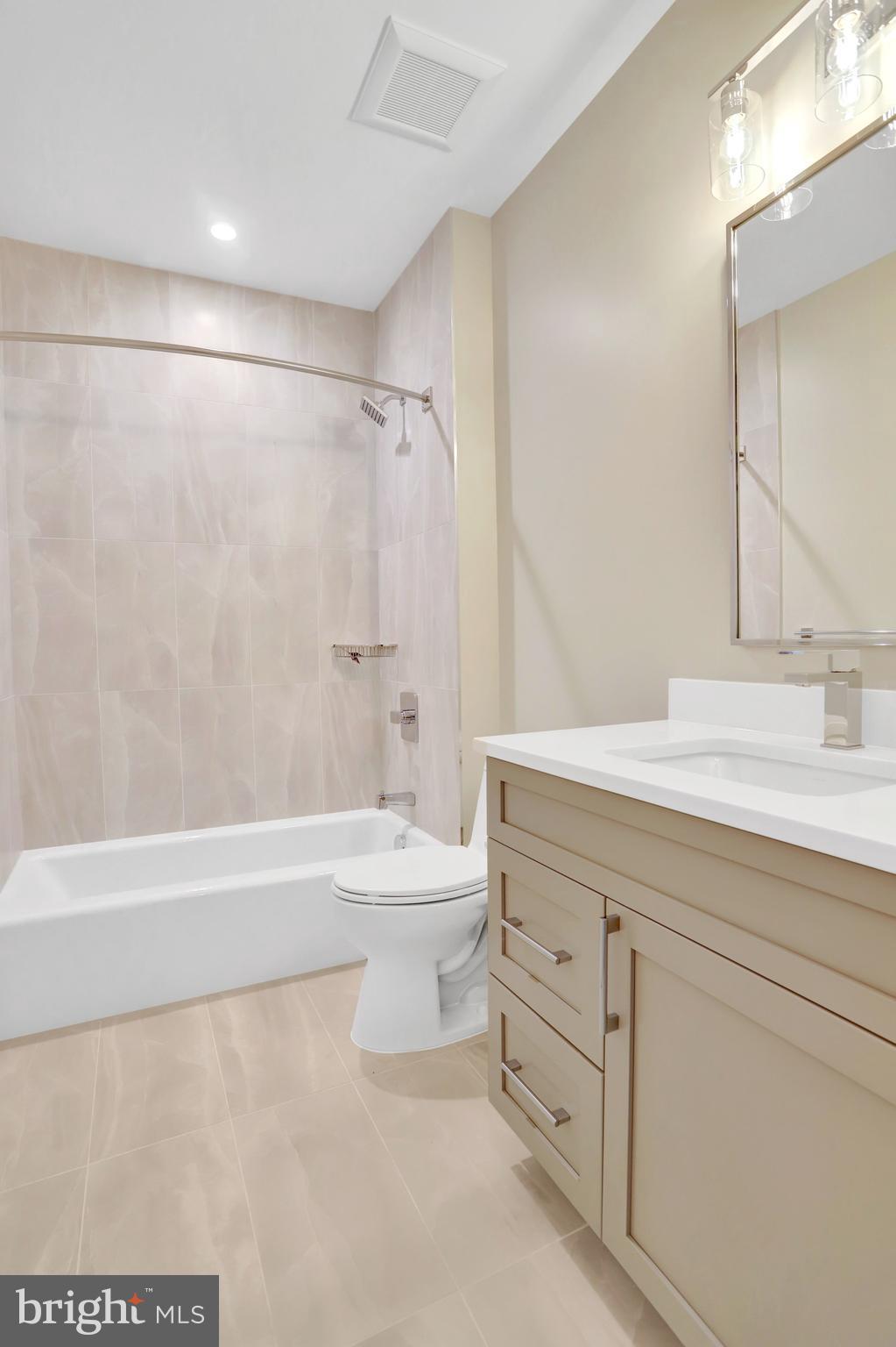 GLENCARLYN - Residential