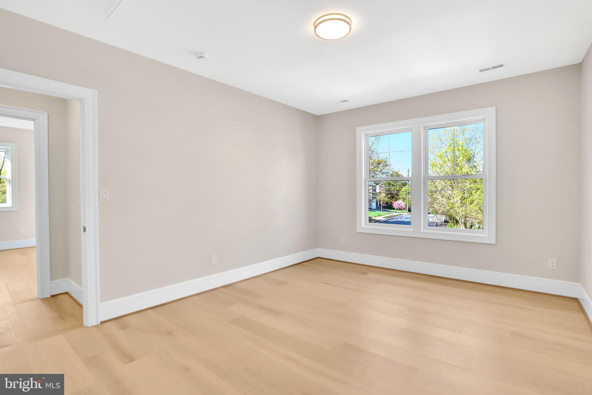 GLENCARLYN - Residential