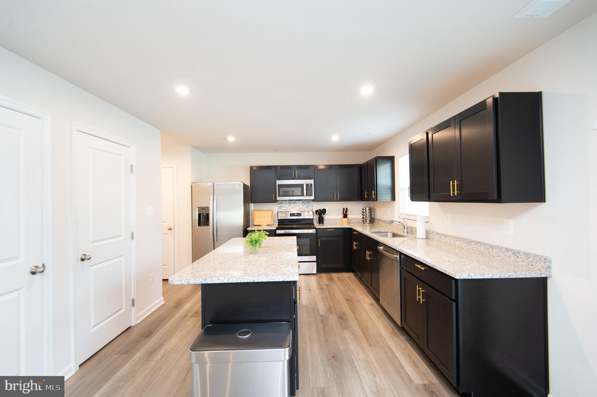 HERON POINT - Residential