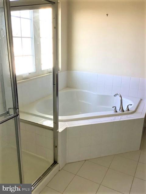 FIELDSTONE FARM - Residential Lease