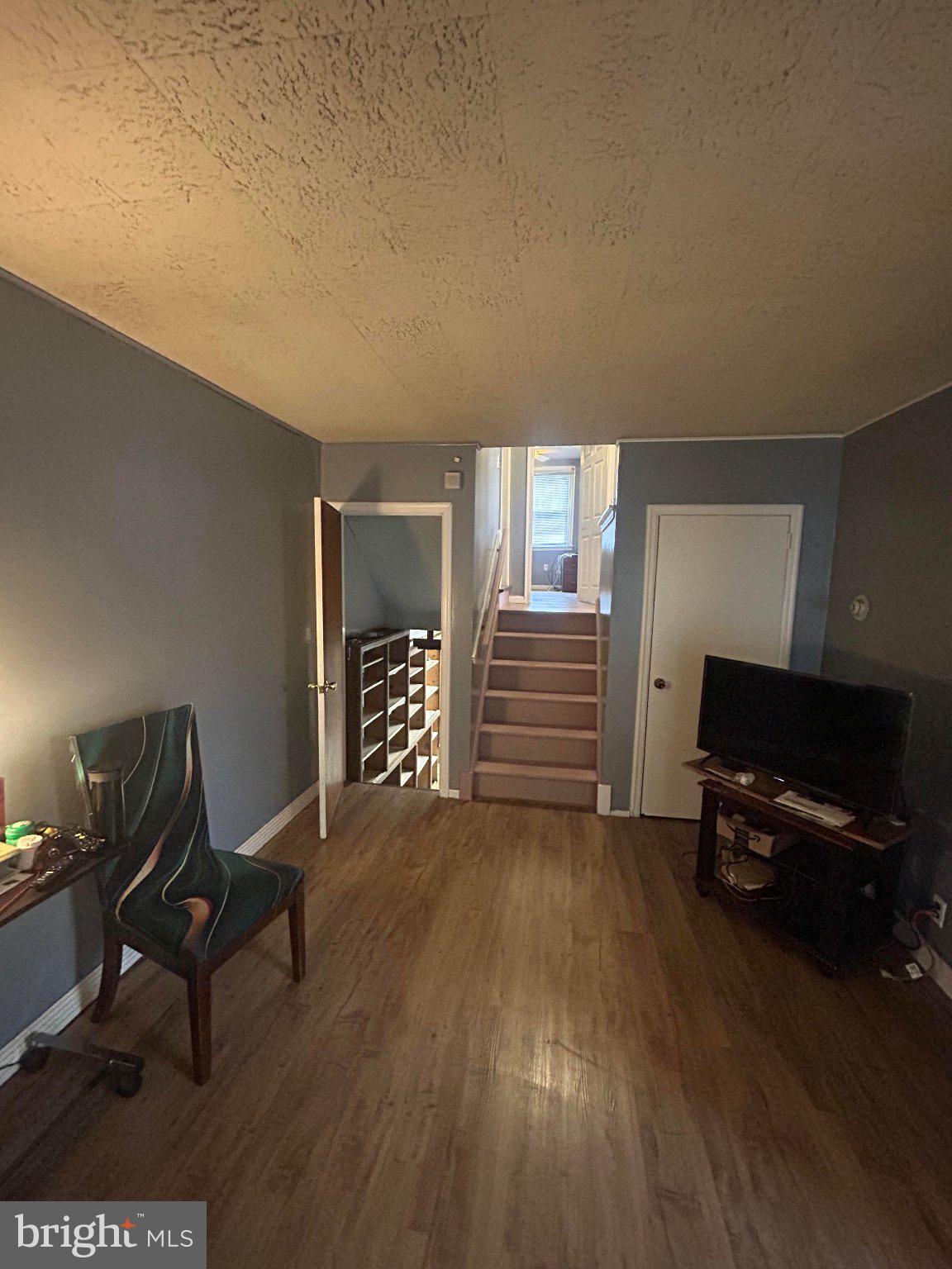 207 BRAINARD BOULEVARD
