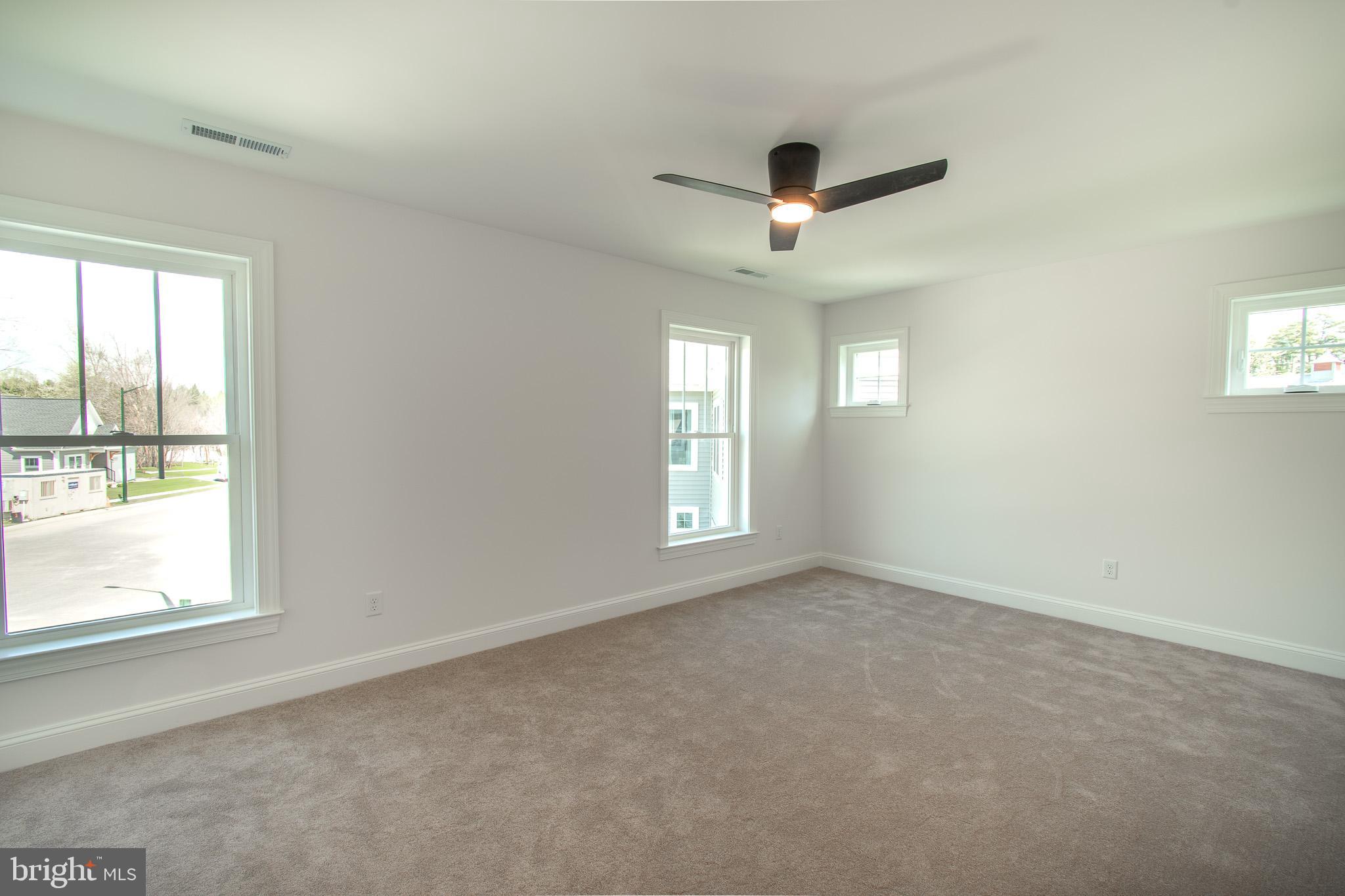 TOWN OF EASTON - Residential