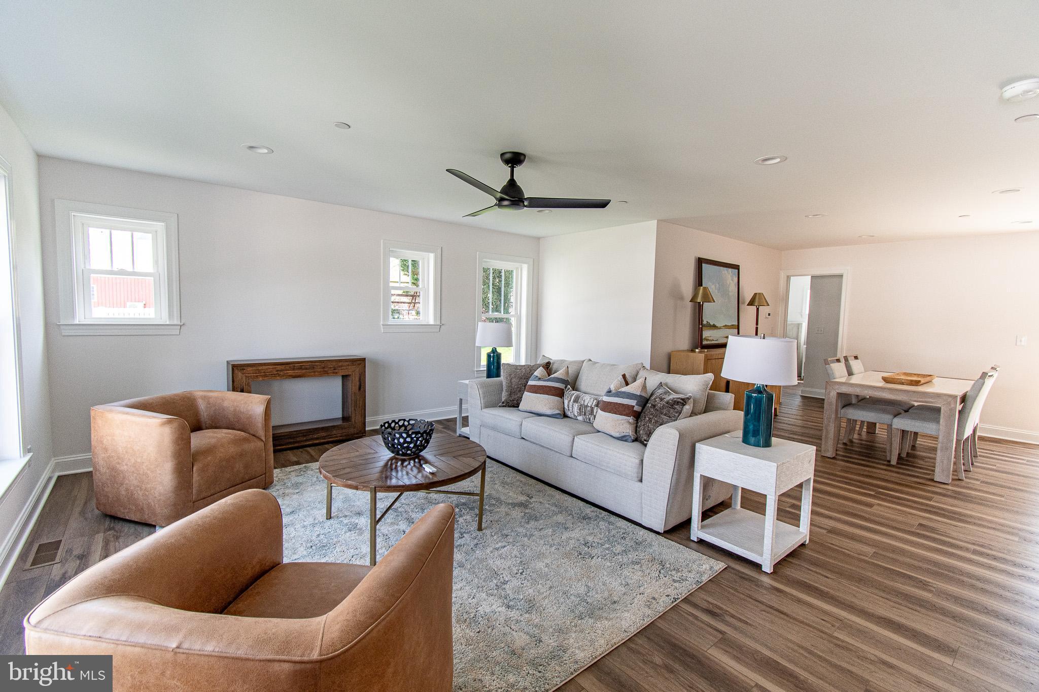 TOWN OF EASTON - Residential