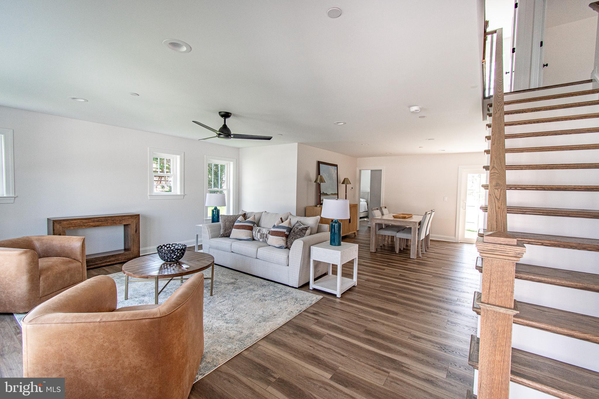 TOWN OF EASTON - Residential