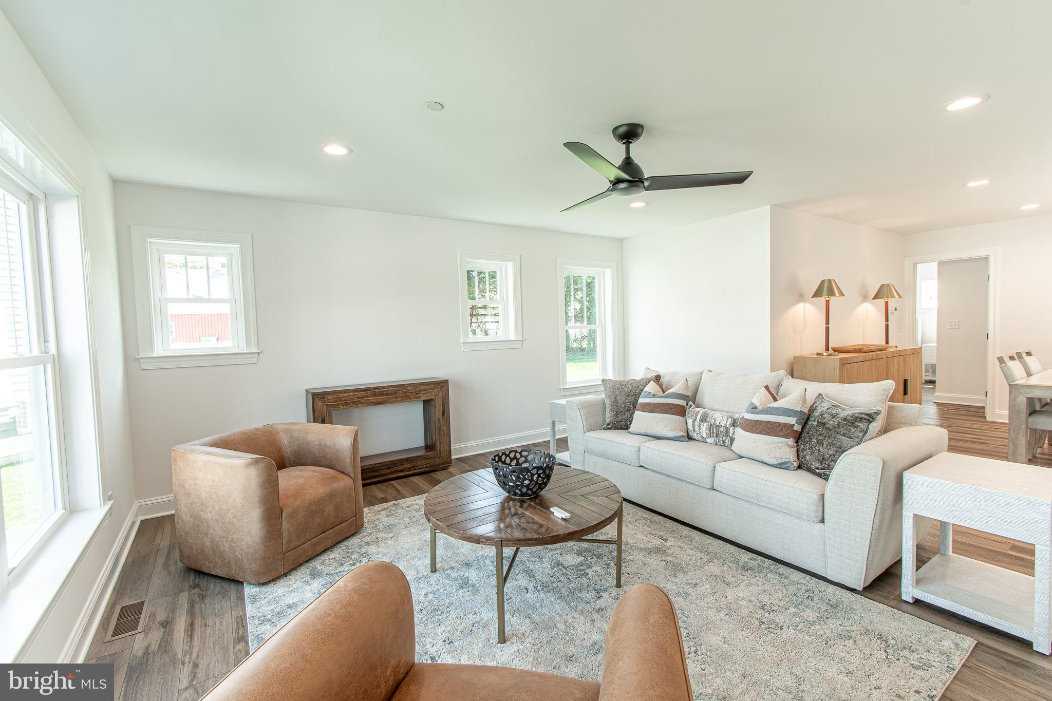 TOWN OF EASTON - Residential