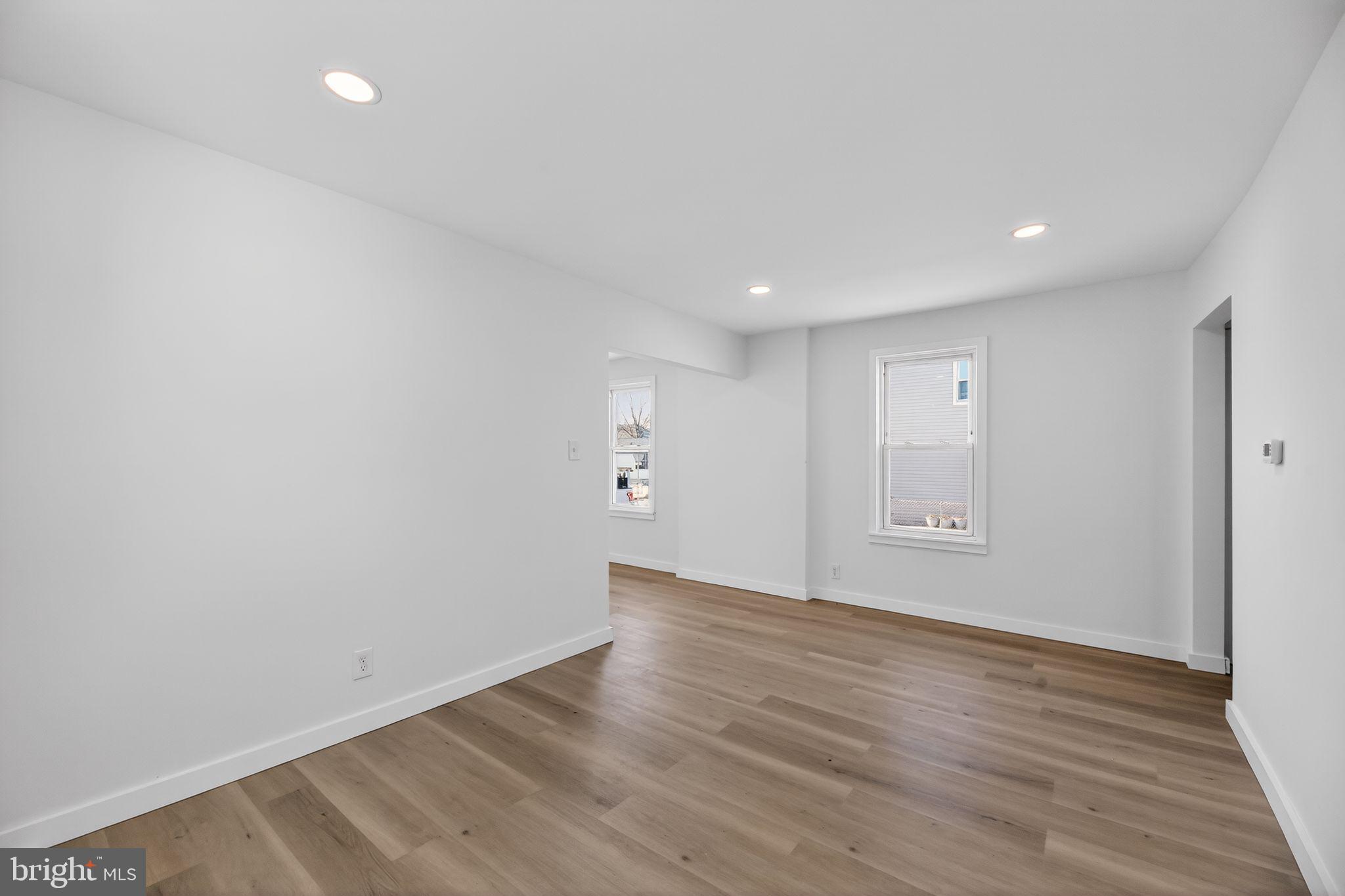 129 W WASHINGTON STREET