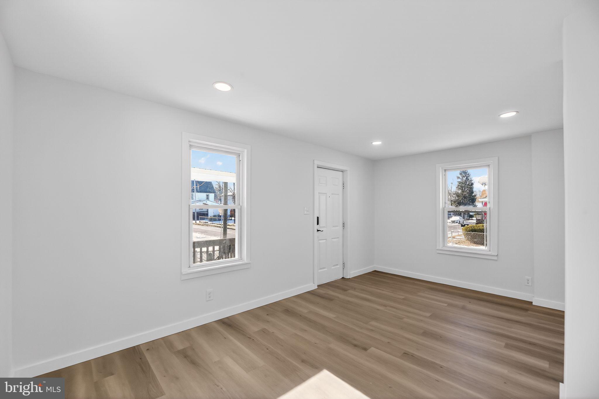 129 W WASHINGTON STREET