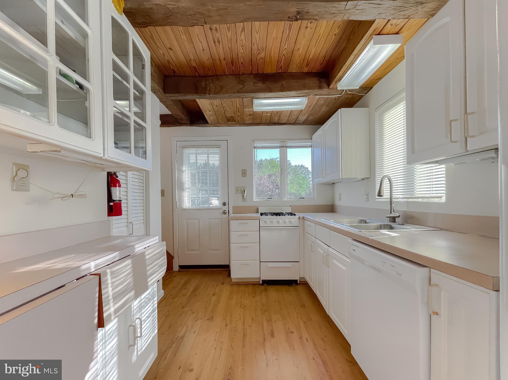 PINEY POINT HOMES - Residential