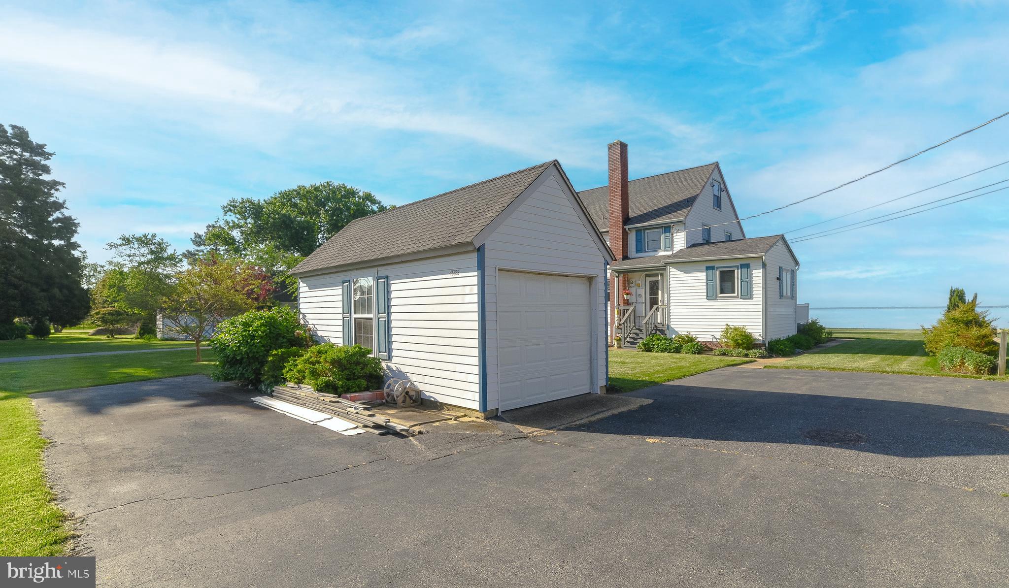 PINEY POINT HOMES - Residential