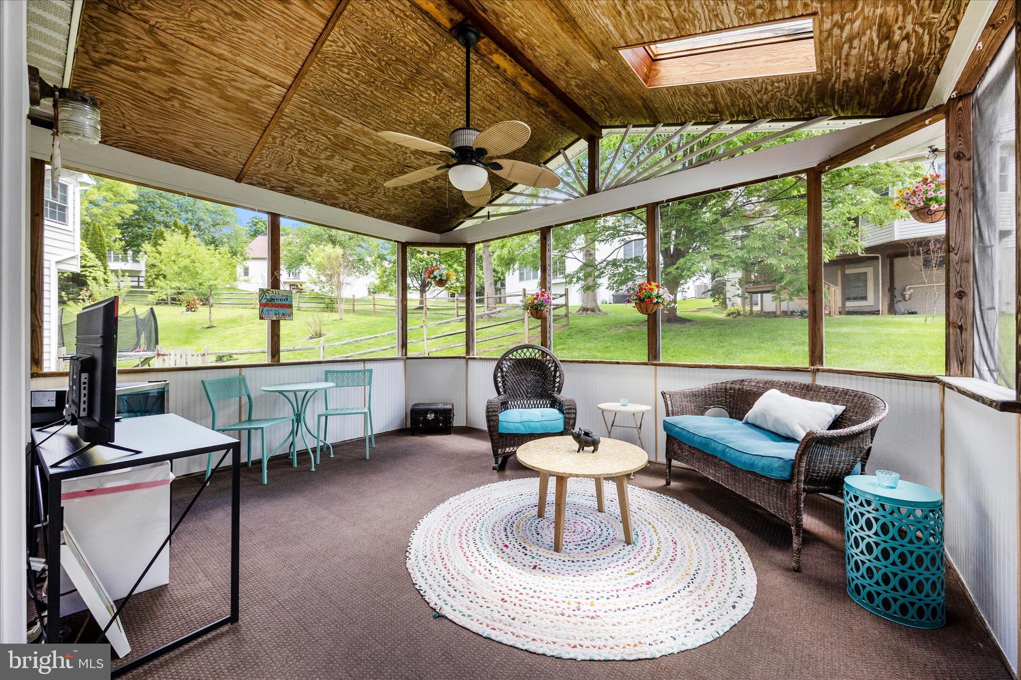RIVER HILL - Residential