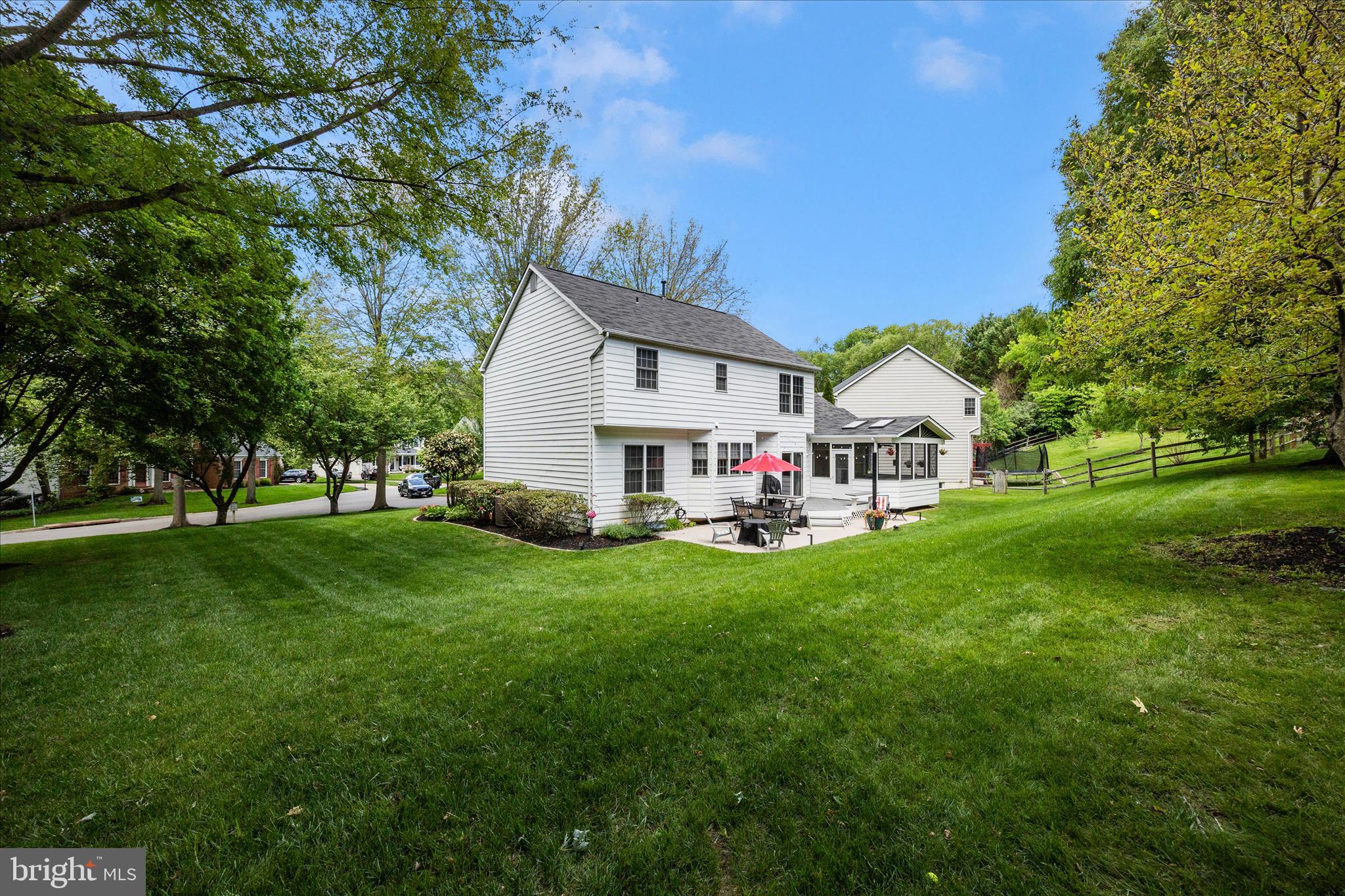 RIVER HILL - Residential