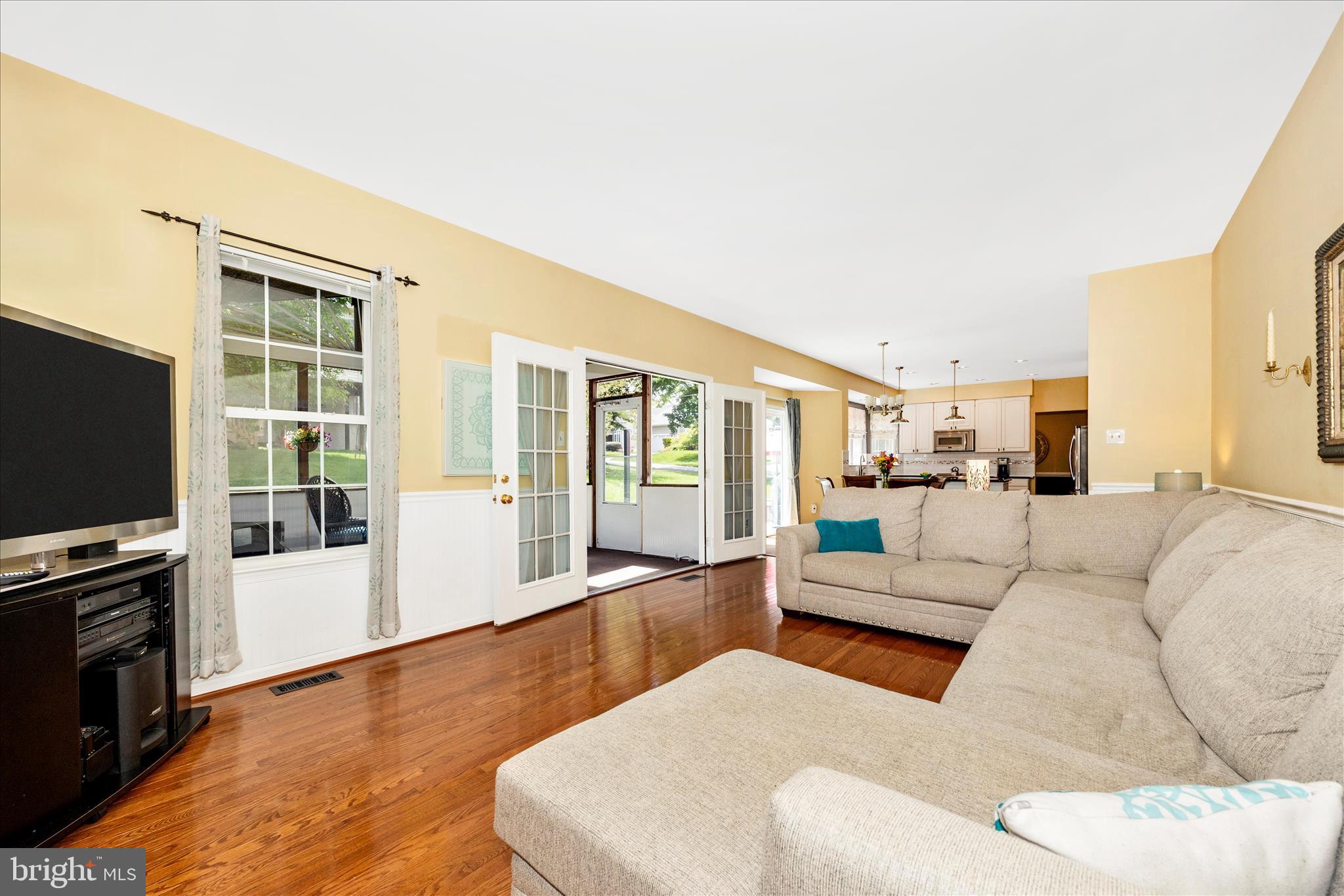 RIVER HILL - Residential
