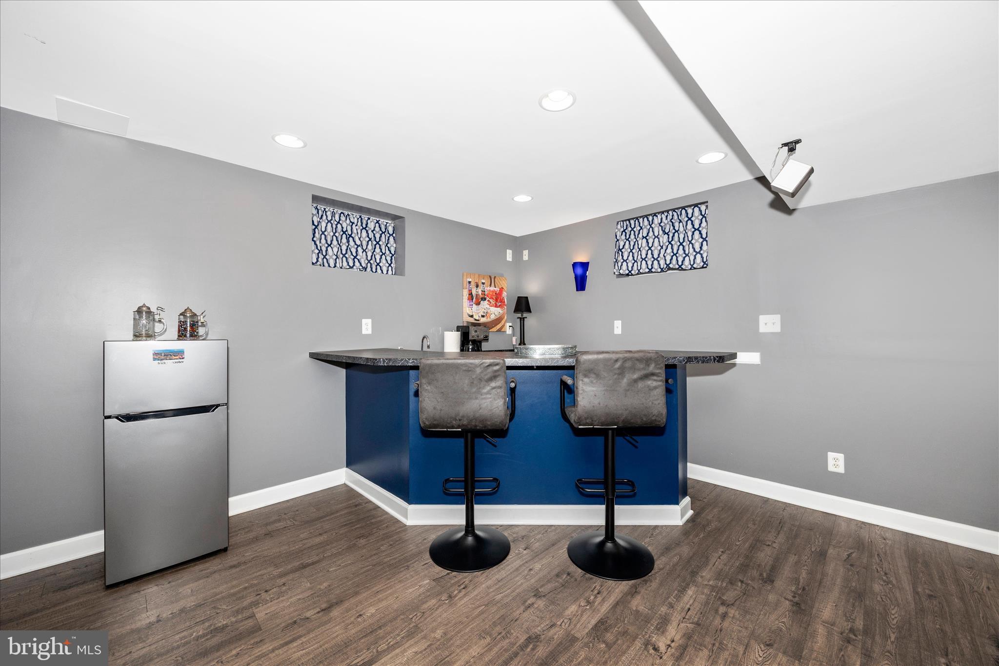 RIVER HILL - Residential
