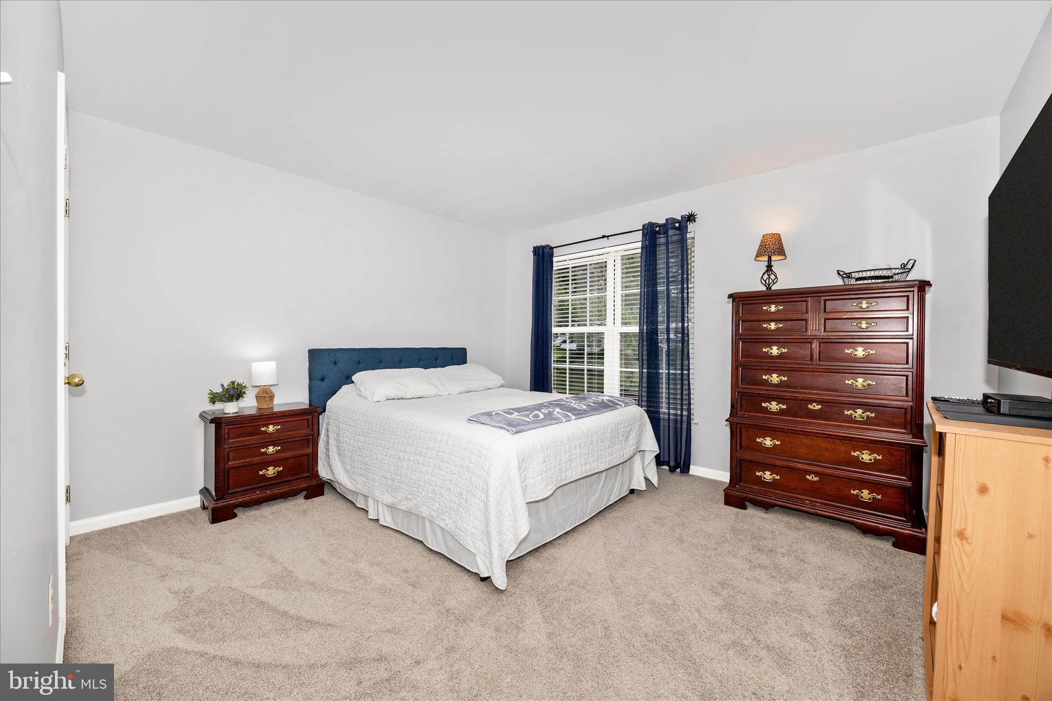 RIVER HILL - Residential