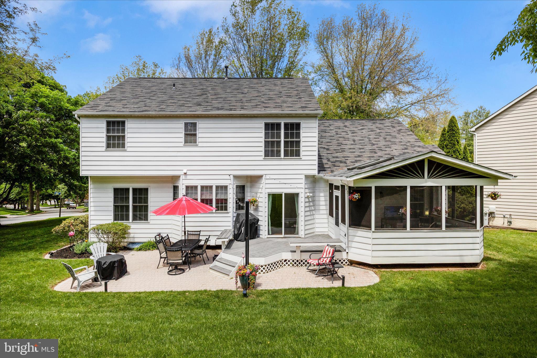 RIVER HILL - Residential