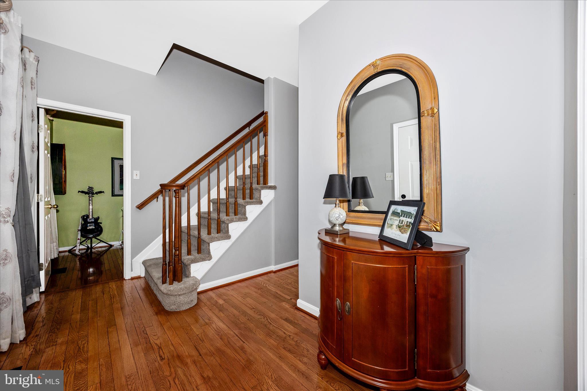 RIVER HILL - Residential