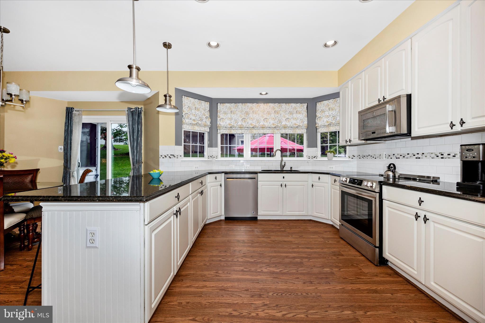 RIVER HILL - Residential