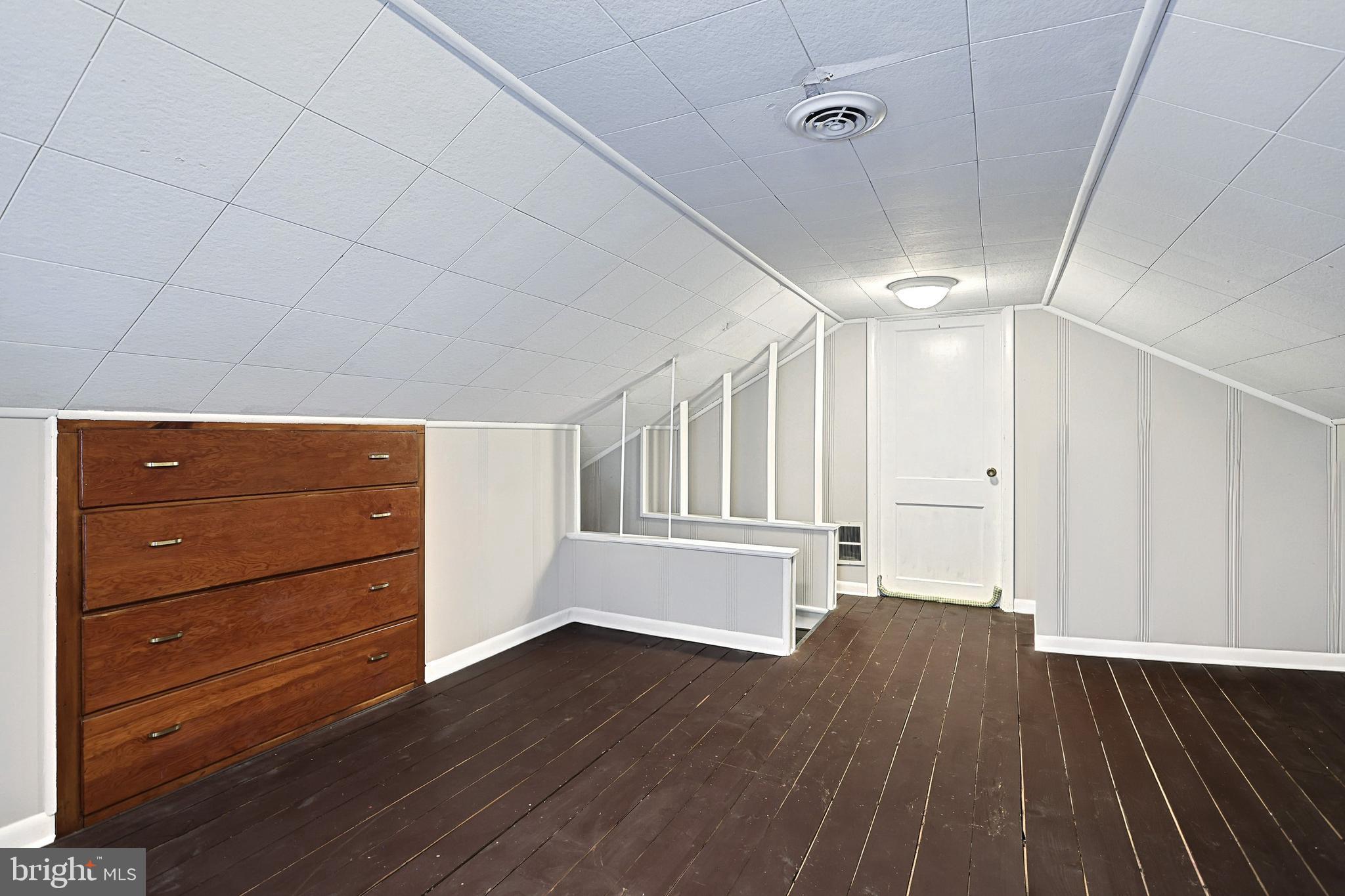 GLEN ROCK BORO - Residential