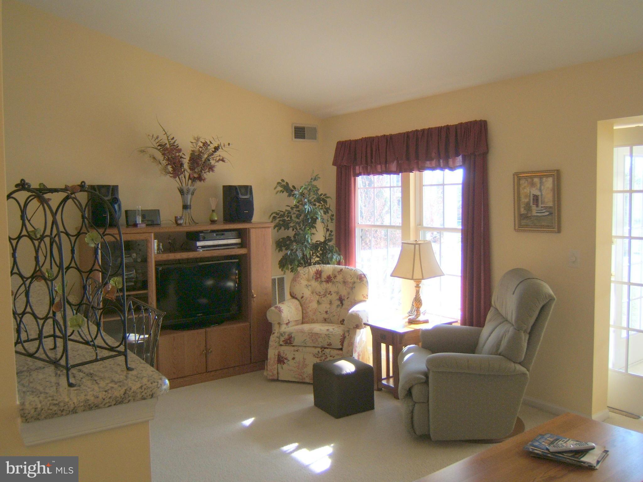 SHERBROOKE CONDO - Residential