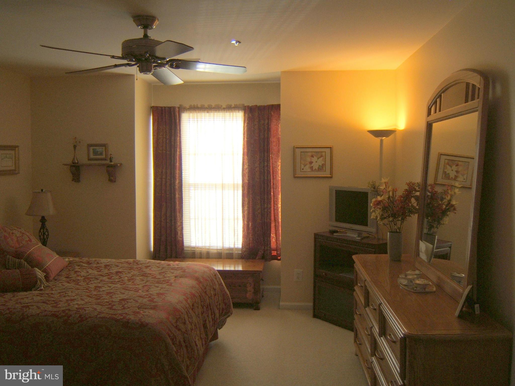 SHERBROOKE CONDO - Residential