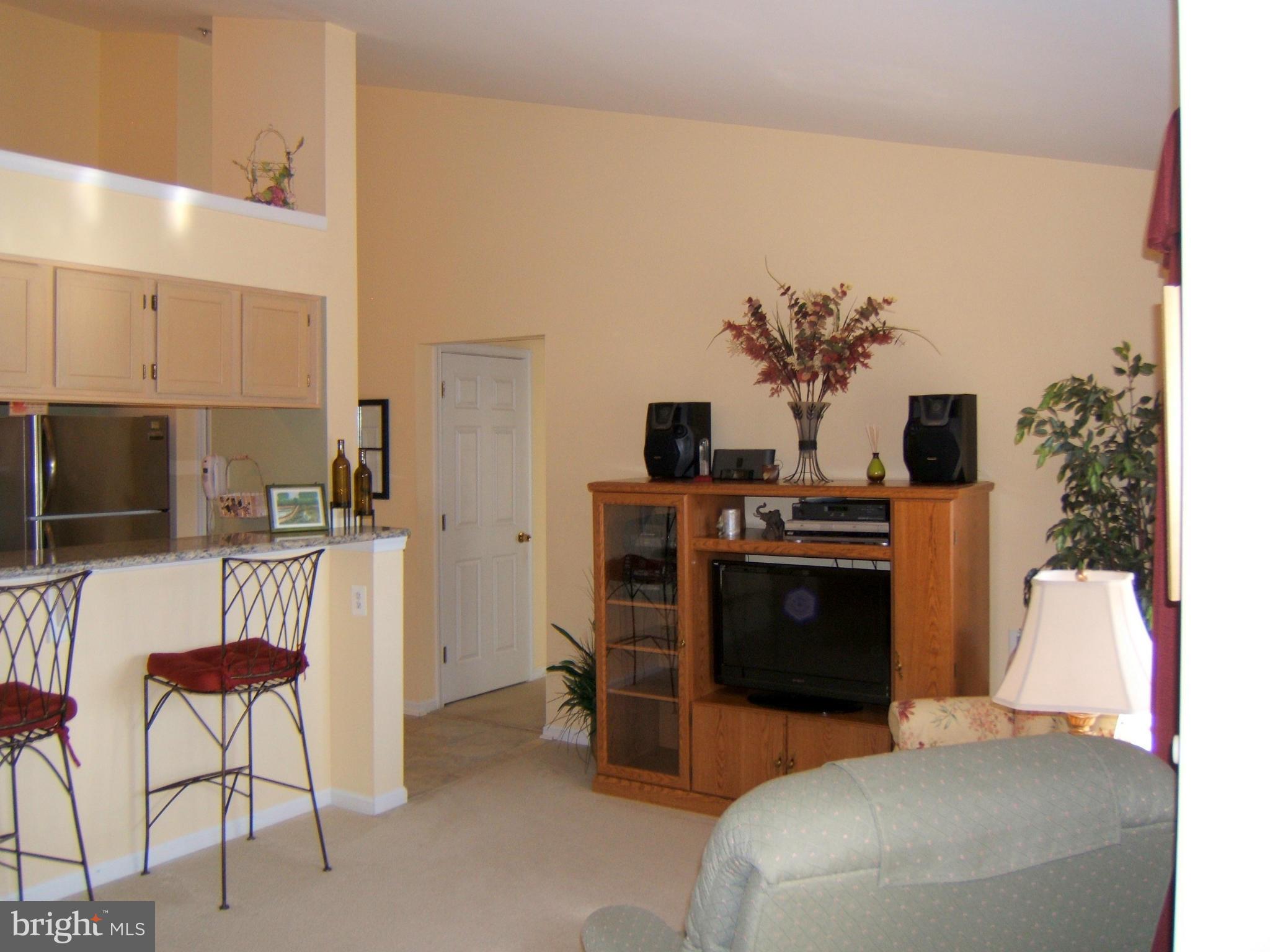 SHERBROOKE CONDO - Residential